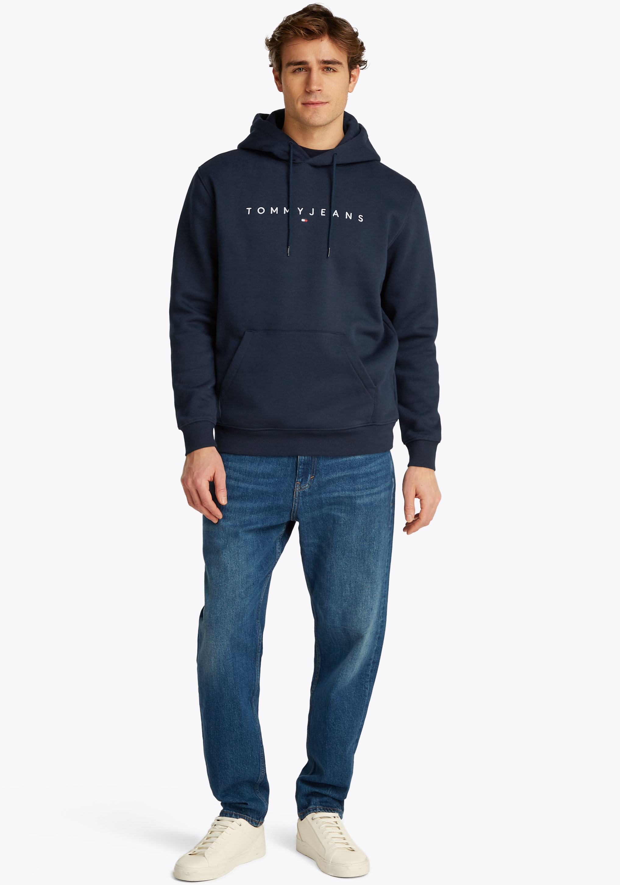 Tommy Jeans Hoodie »TJM REG LINEAR LOGO HOODIE EXT«, mit Logo-Stickerei
