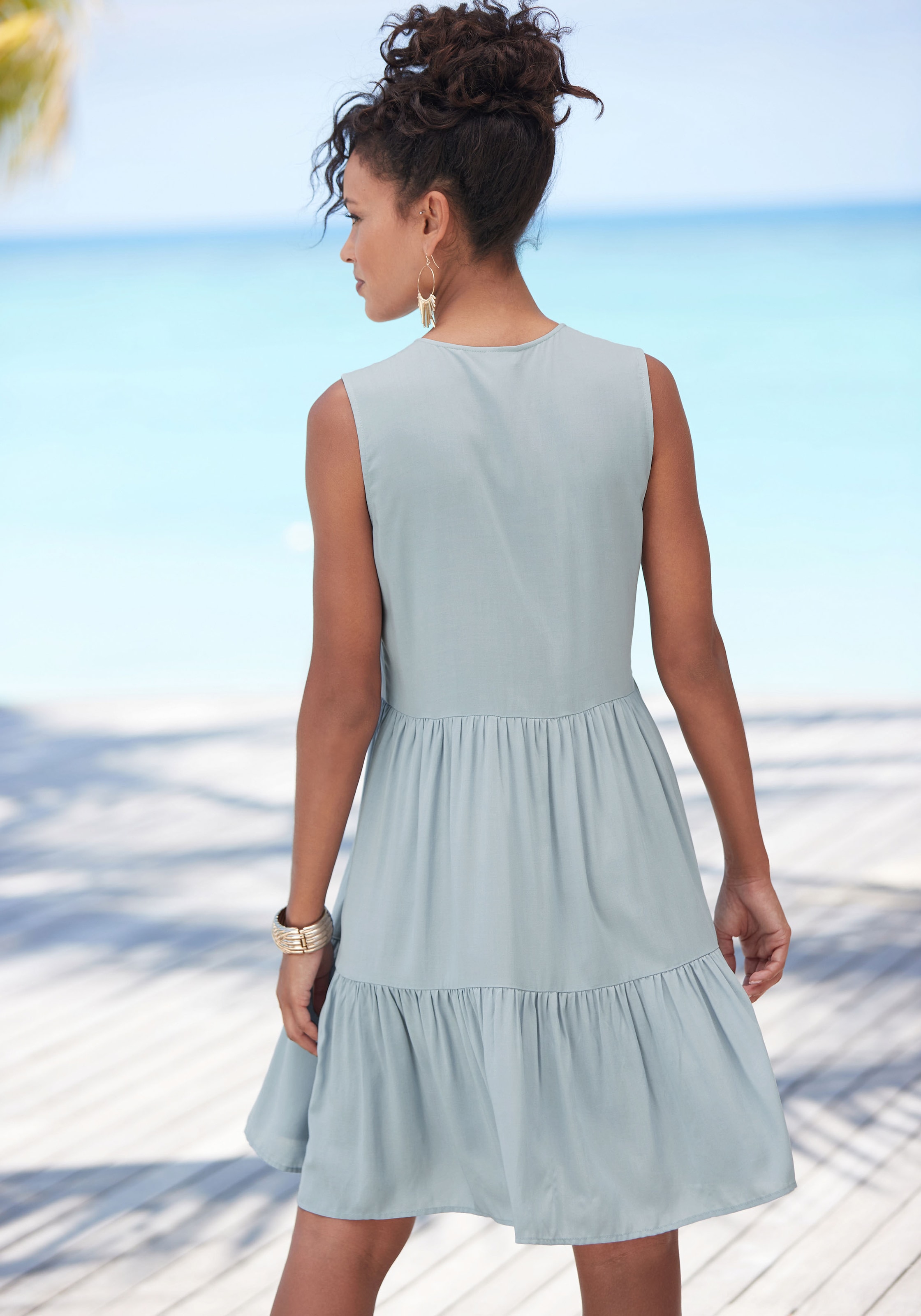 LASCANA Sommerkleid, aus gewebter Viskose, Strandkleid mit Volants, Basic