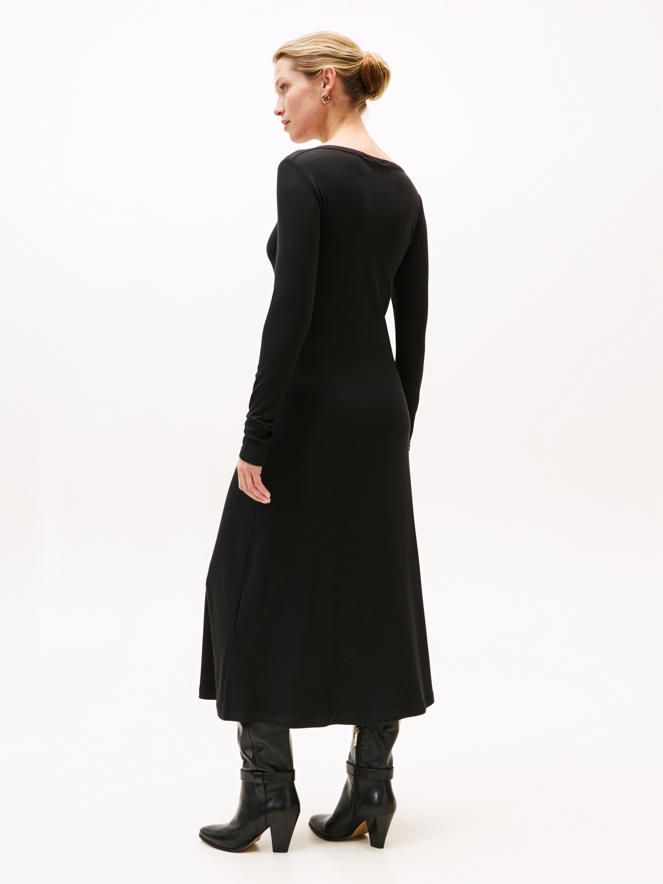 Tommy Hilfiger A-Linien-Kleid »5X2 RIB FLARE MIDI DRESS LS«, in gerippter Struktur und mit ausgestellter Form