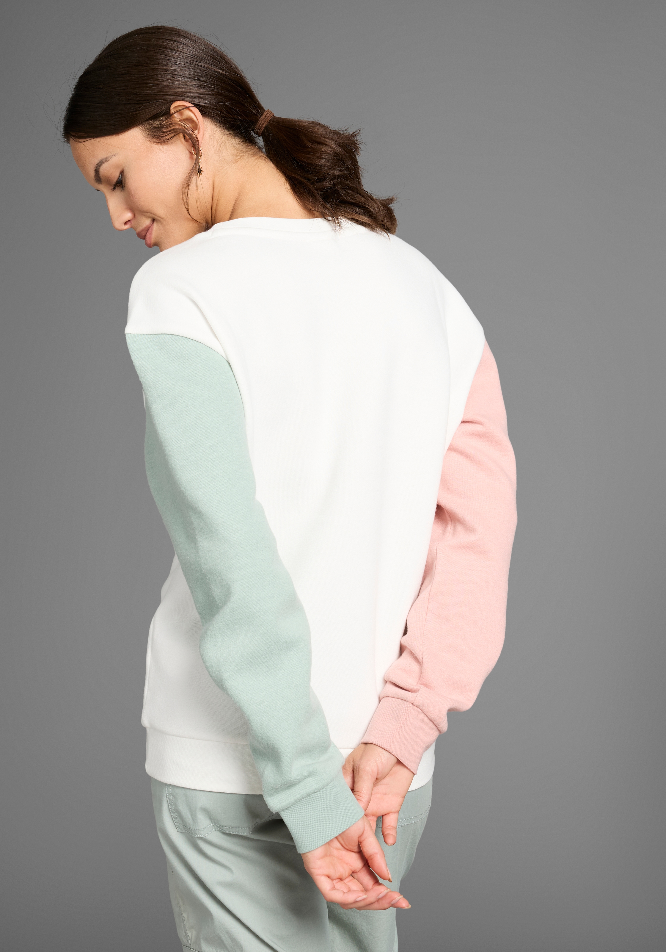 KangaROOS Sweatshirt, mit Farbverlauf - NEUE KOLLEKTION