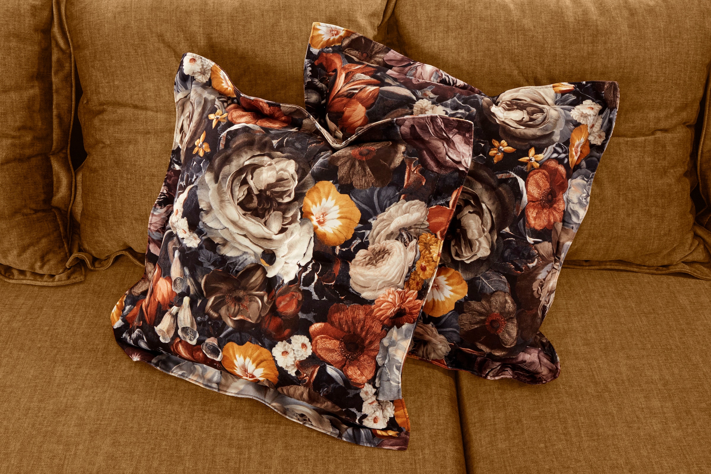 INOSIGN Ecksofa »Baggio romantische Polsterecke, bequem,  Breite 277cm, L-Form« Zierkissen inklusive