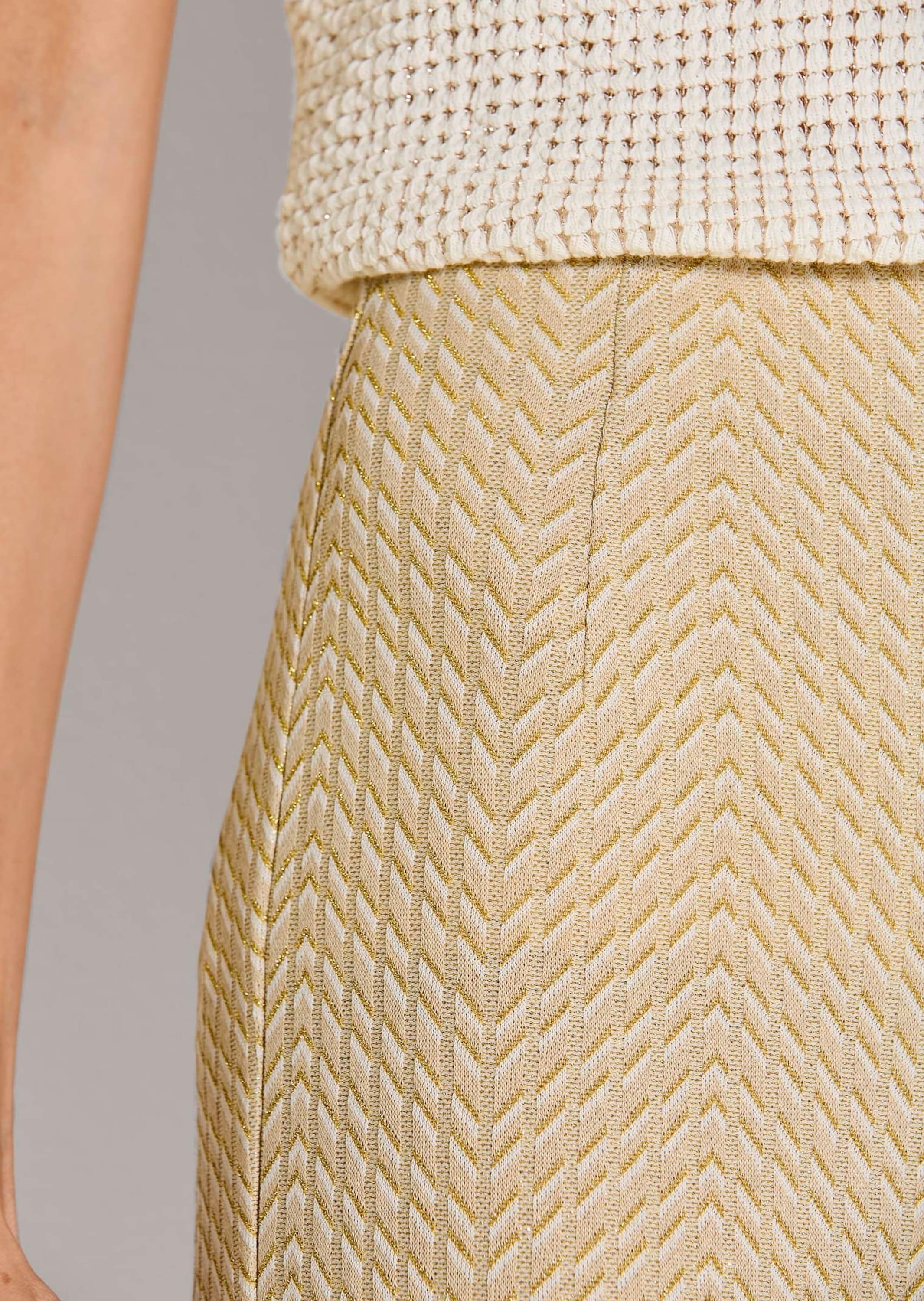 MADELEINE Jerseyhose »Jerseyhose Jacquardhose mit grafischem Muster«  Teilungsnaht