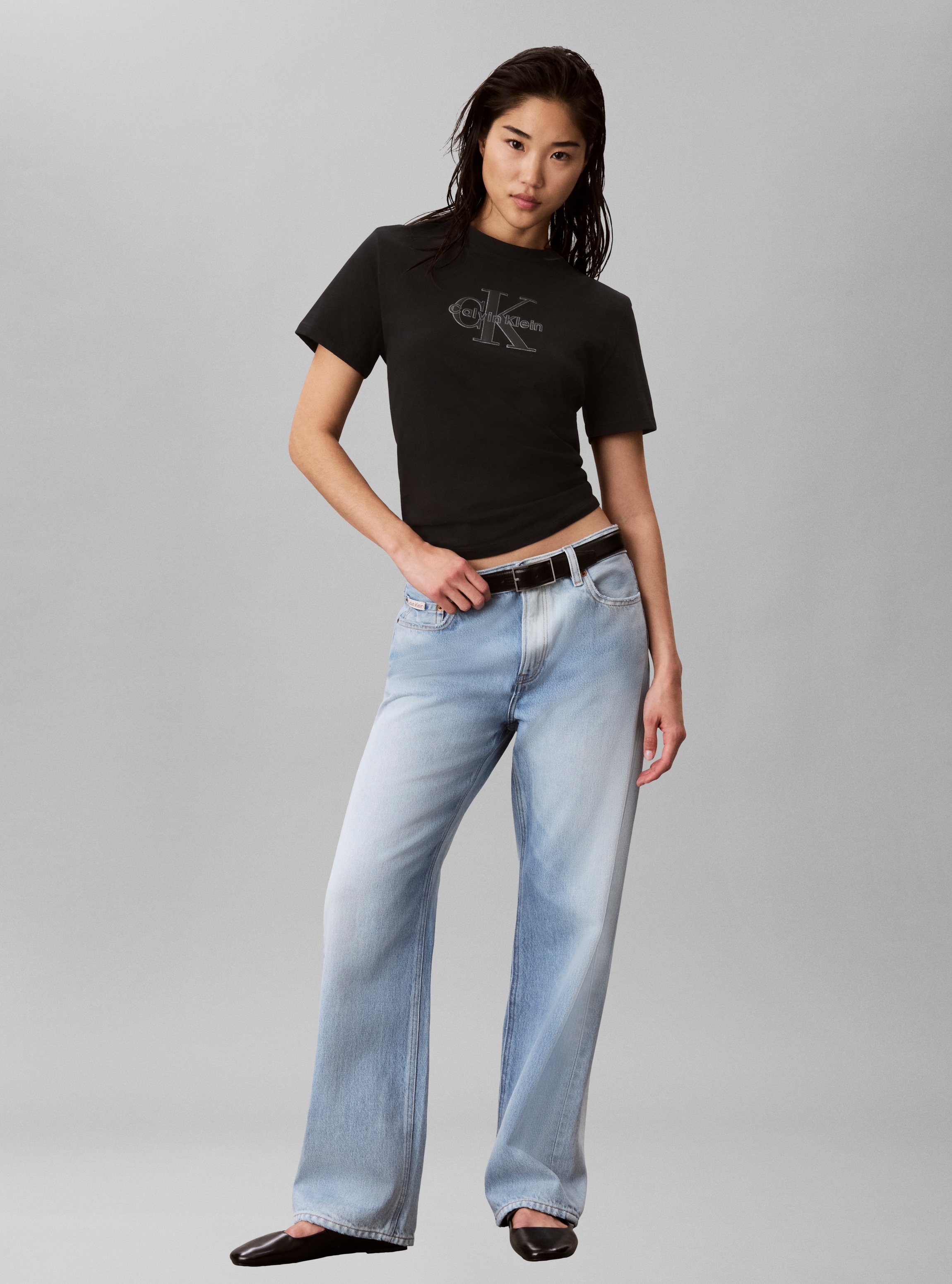 Calvin Klein Jeans T-Shirt Glitzer Logo, Regular Fit, Rundhalsausschnitt