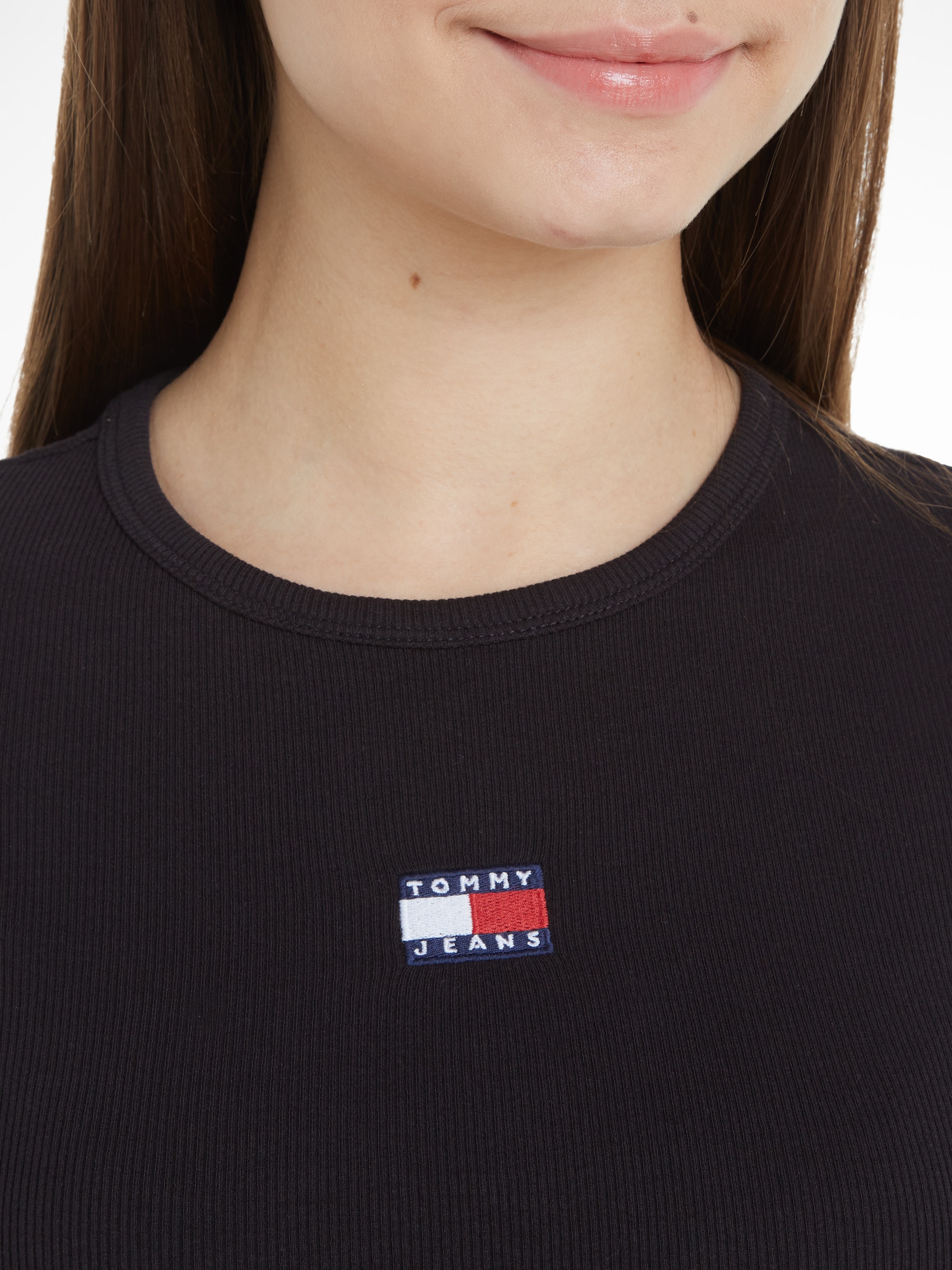Tommy Jeans T-Shirt »TJW SLIM BADGE RIB TEE«, in Rippoptik