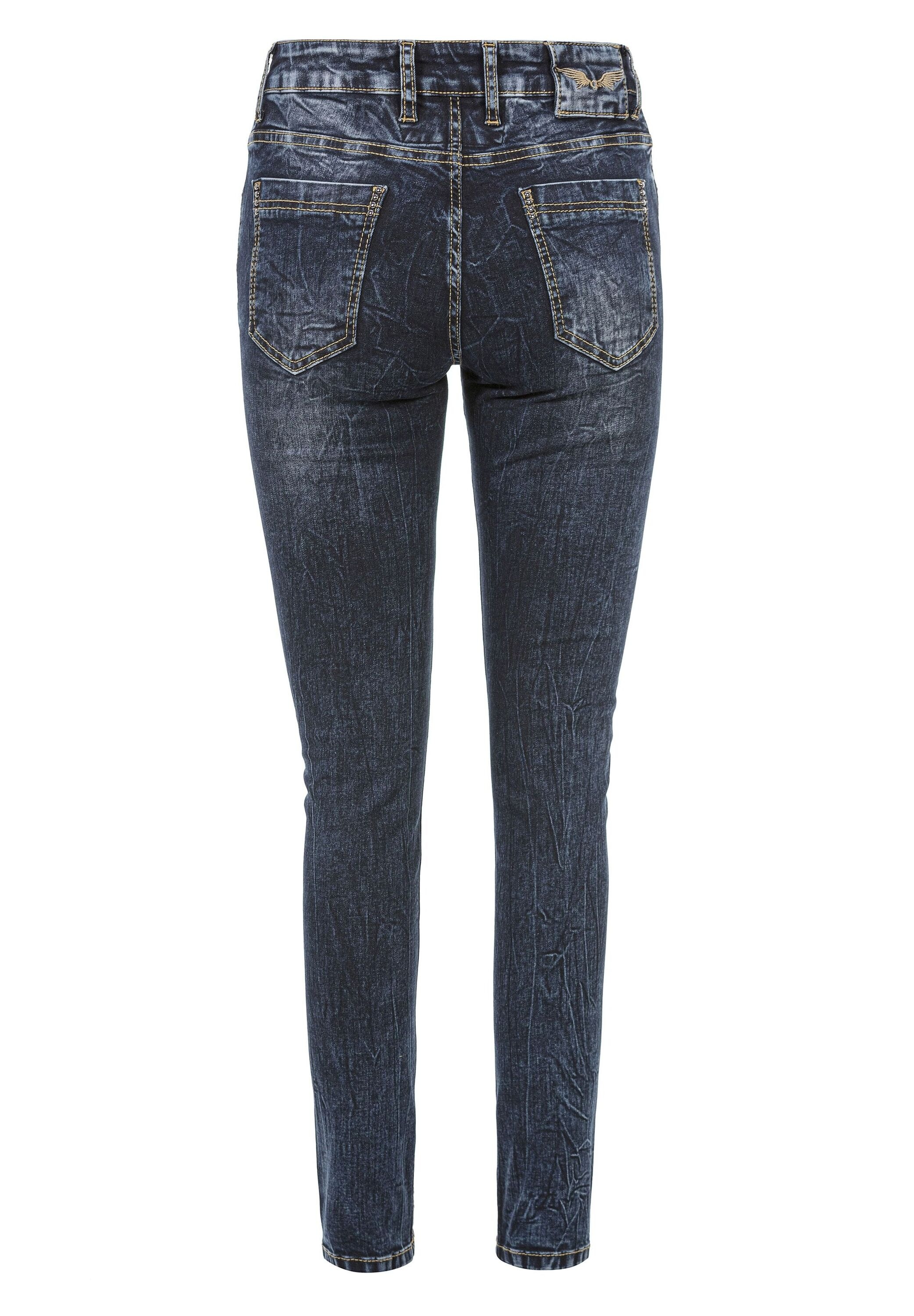 Cipo & Baxx 5-Pocket-Jeans »Cipo & Baxx Jeans« mit dezenter Waschung und coolen Nieten, WD460