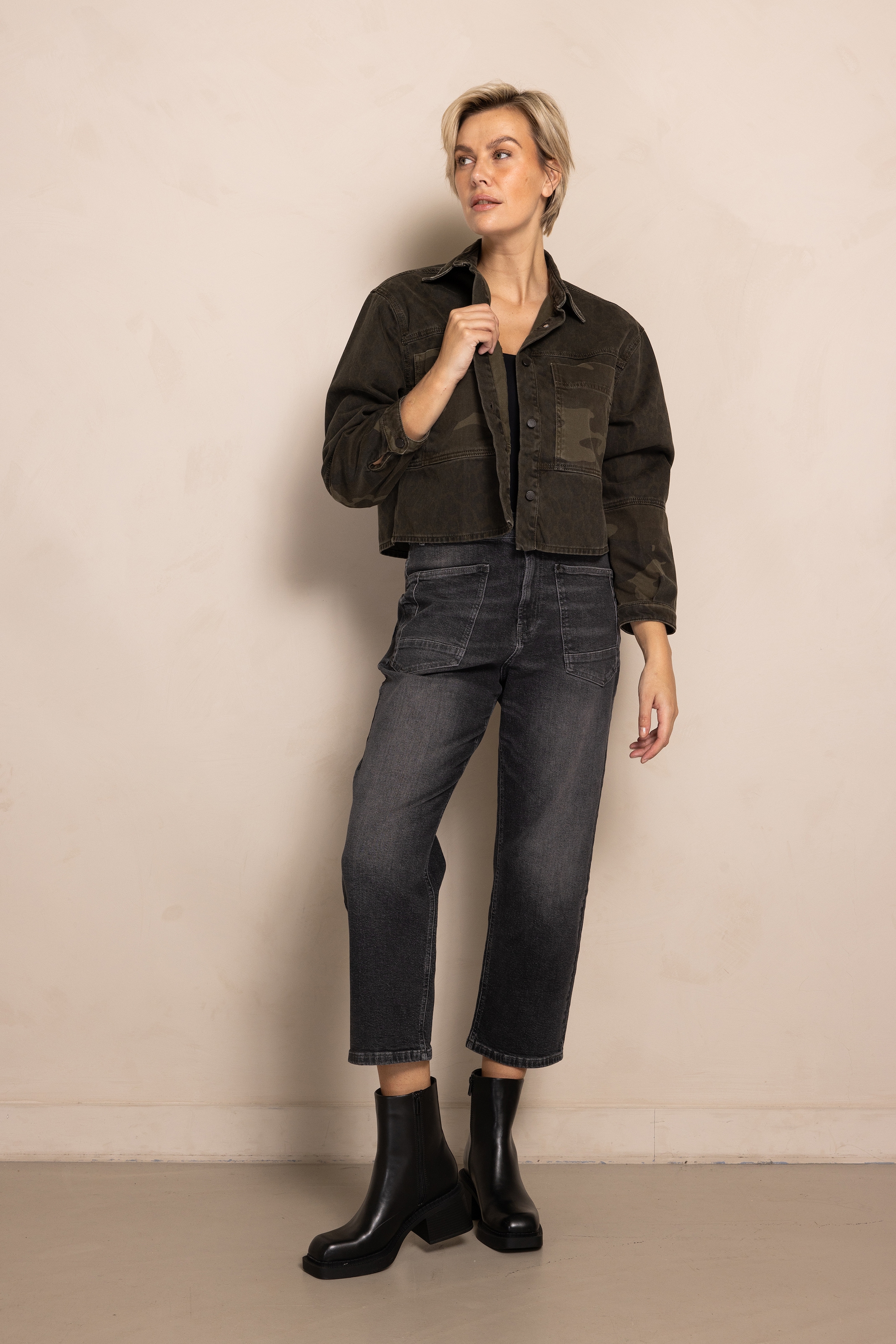 Zhrill Blouson »ZHLOUIE« ohne Kapuze mit Animal-Print