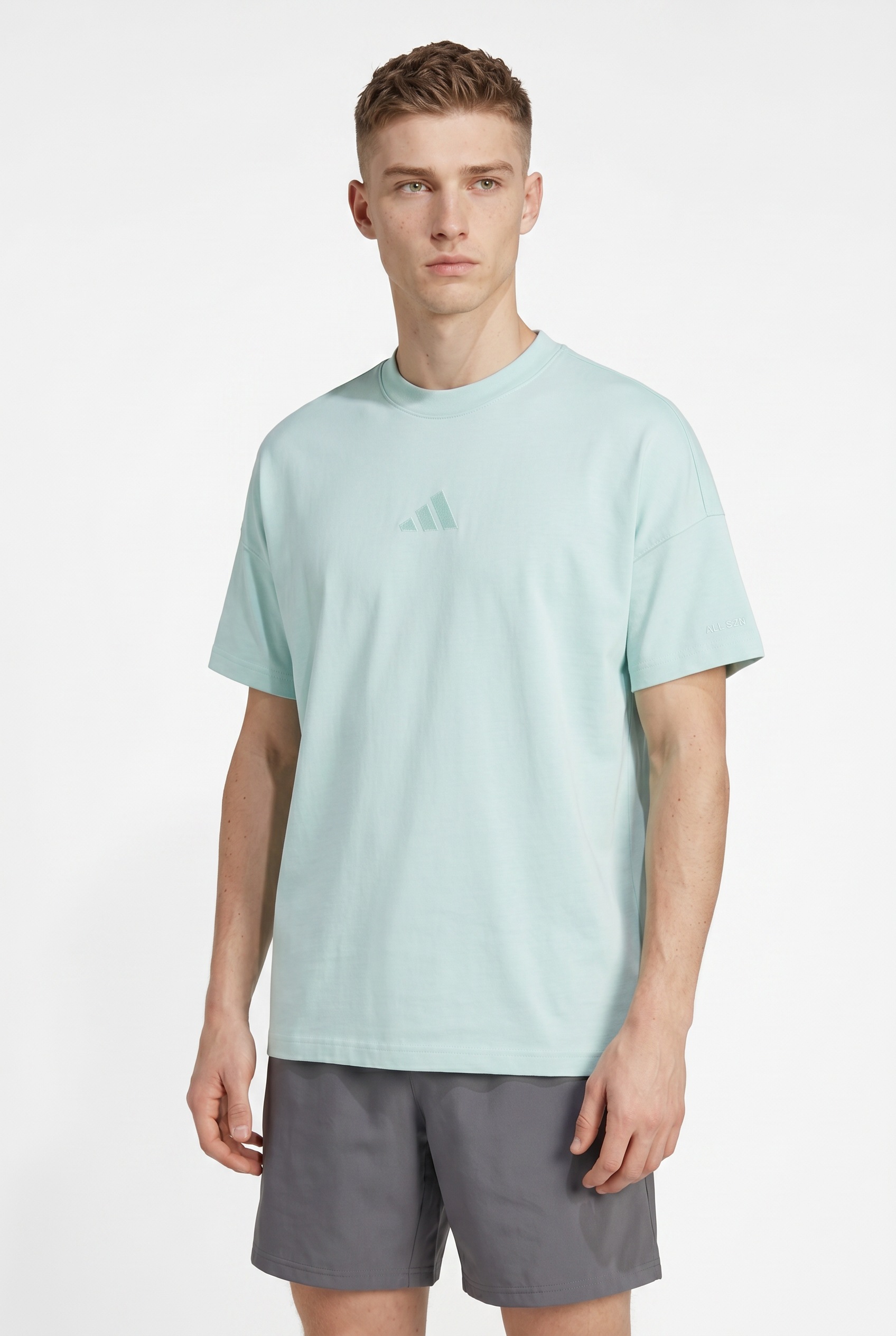 adidas Sportswear T-Shirt »M A SZN T« mit sportlichem Stil, Kurzarmdesign, ohne Verschluss, aus Baumwolle