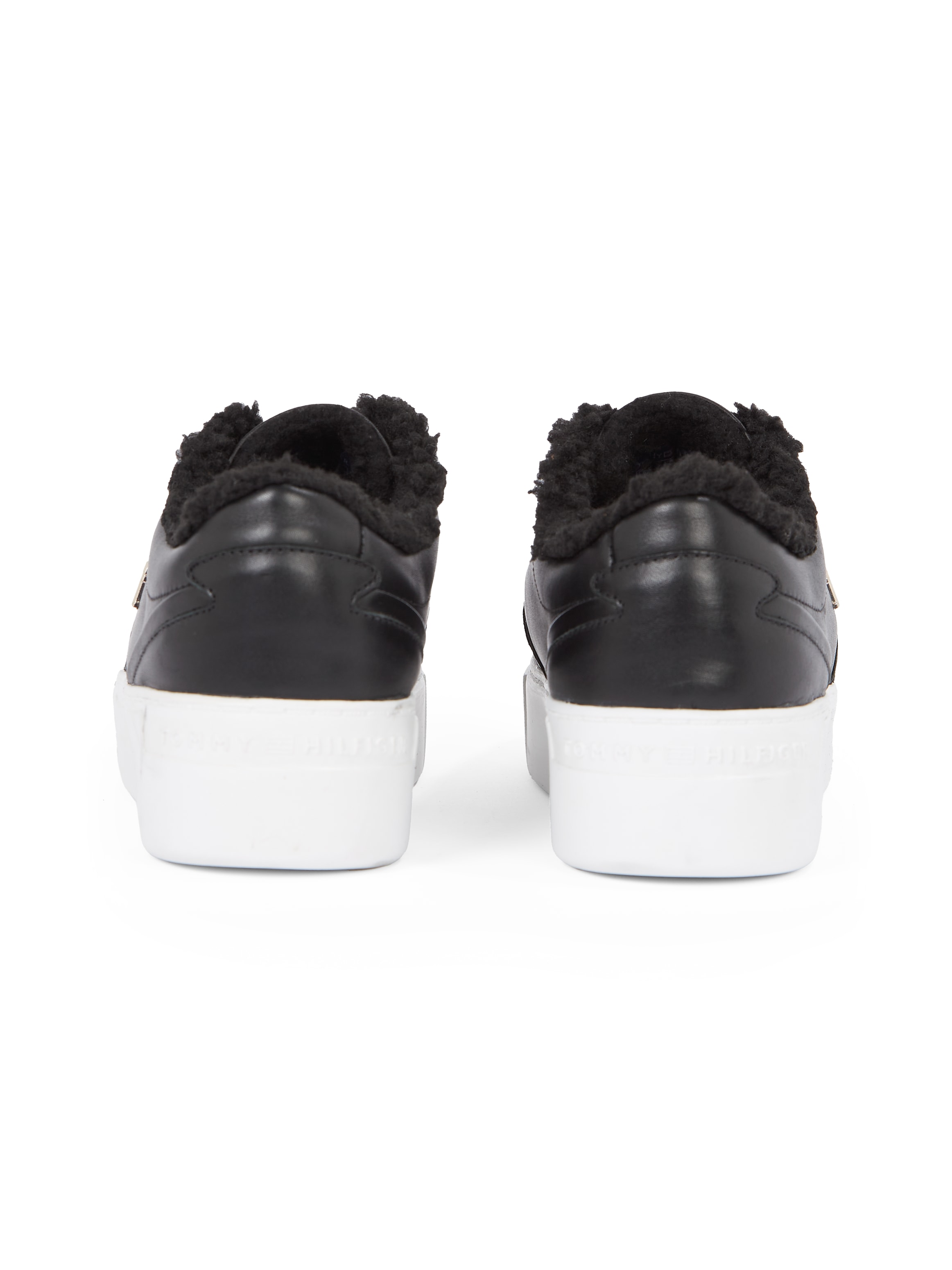 Tommy Hilfiger Plateausneaker »ESSENTIAL PLATFORM SNEAKER FUR«, Freizeitschuh, Halbschuh, Schnürschuh mit seitlichem TH-Logo