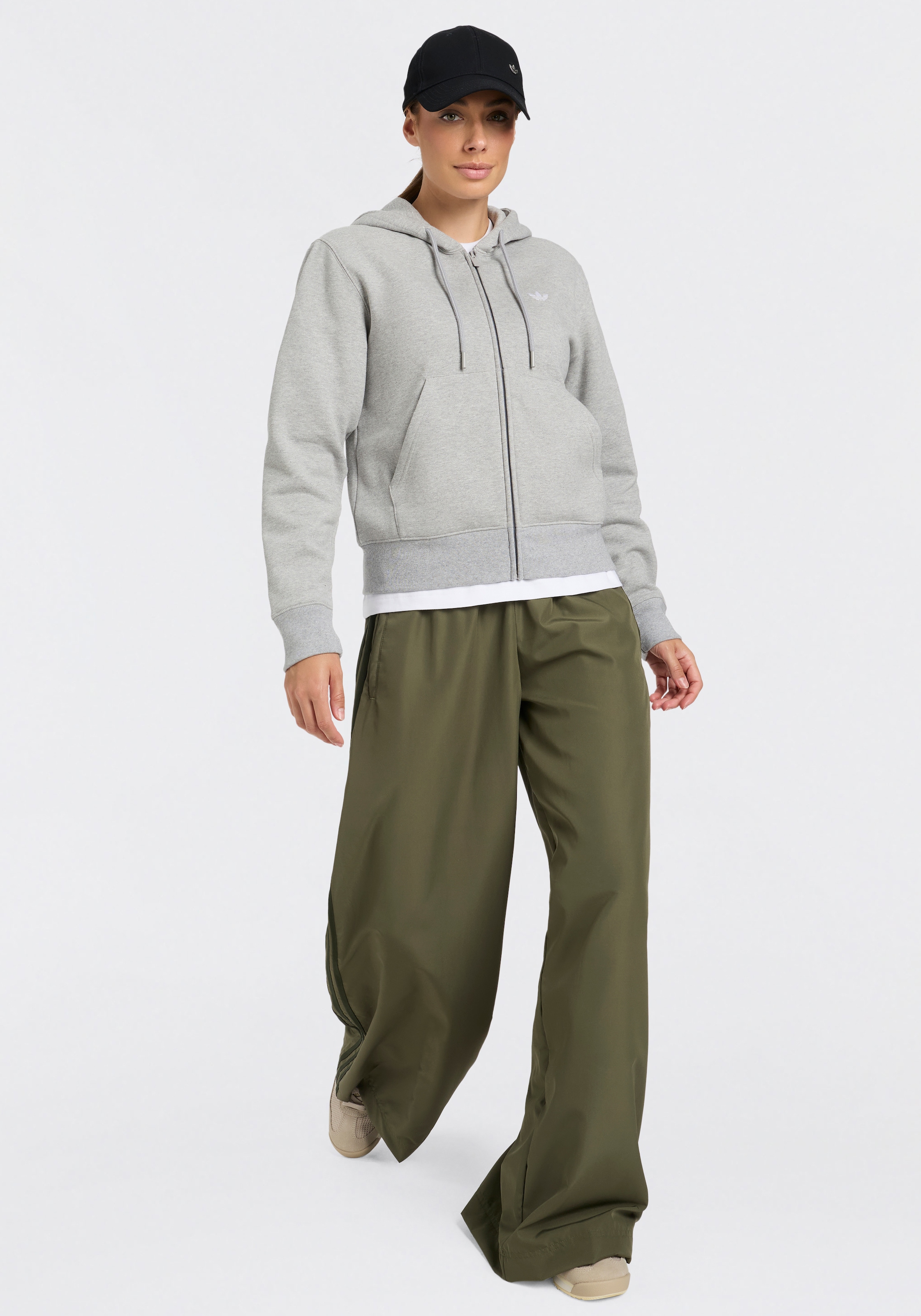 adidas Originals Sweatshirt »ESS FZ HD«, mit Reißverschluss, in normaler Länge

