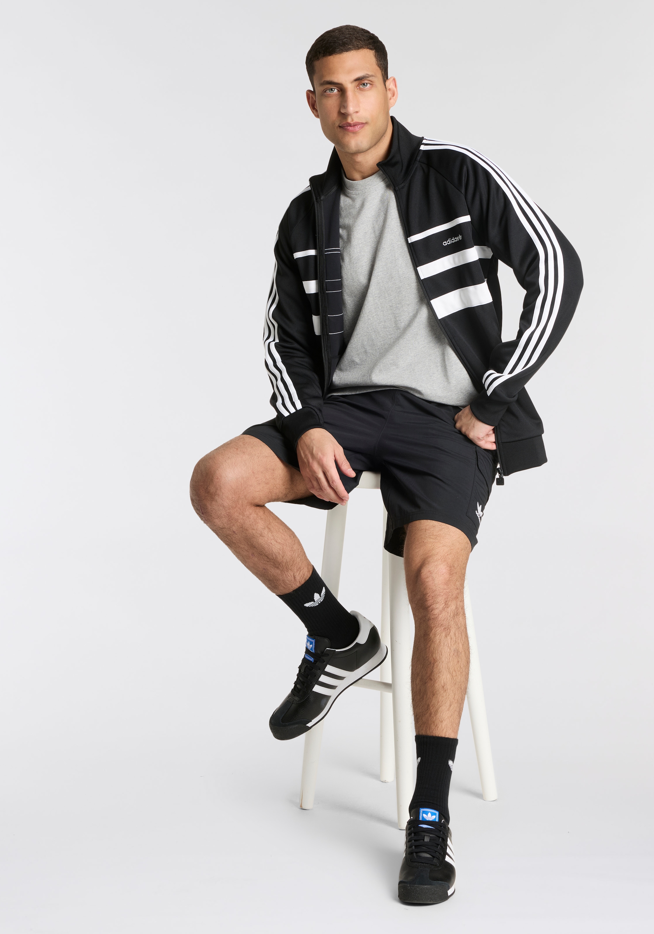 adidas Originals T-Shirt »TREFOIL ESS TEE«, drei Streifen Essentials Shirt mit Trefoil Logo