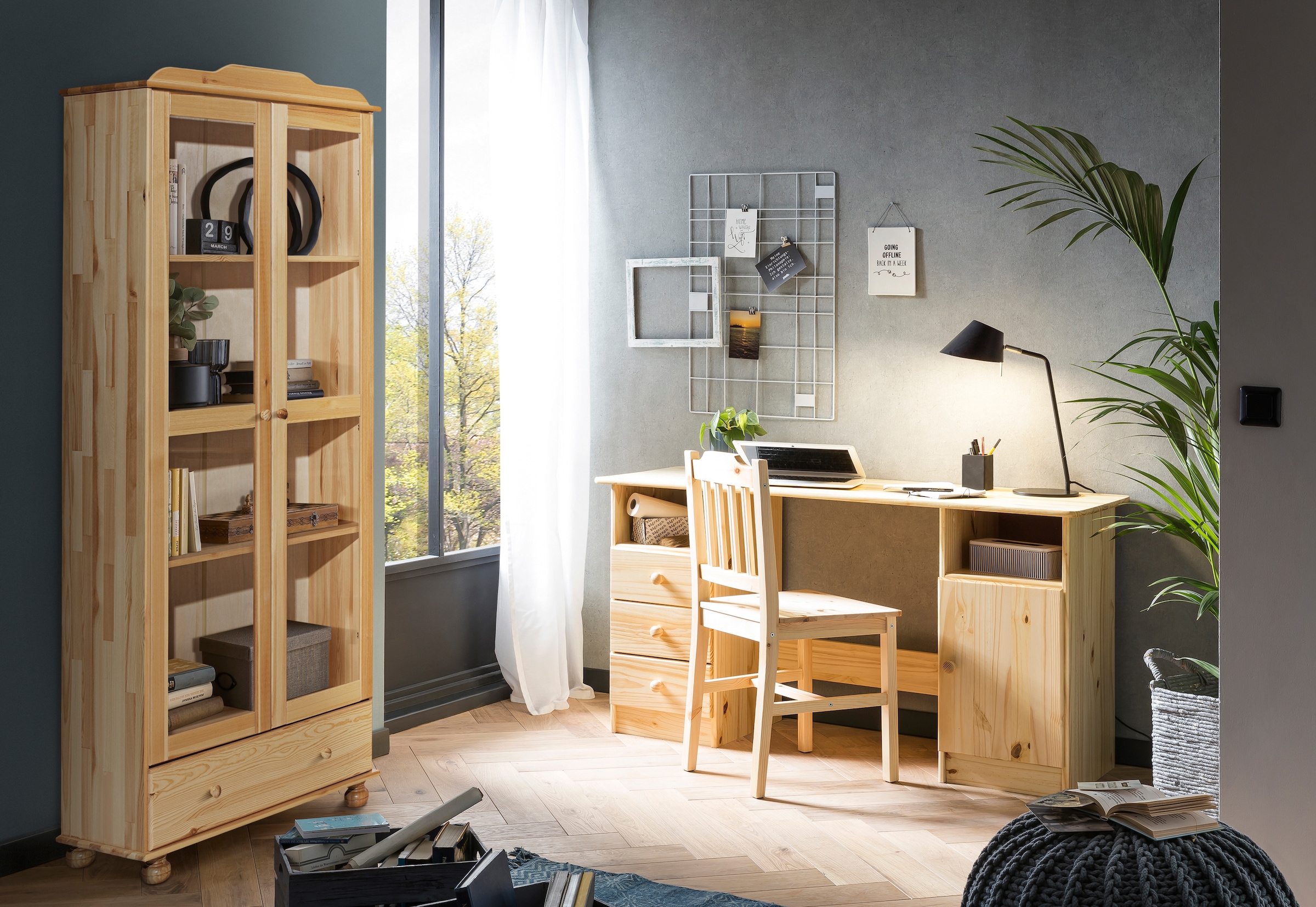 Home affaire Vitrine, mit gedrechselten Füßen