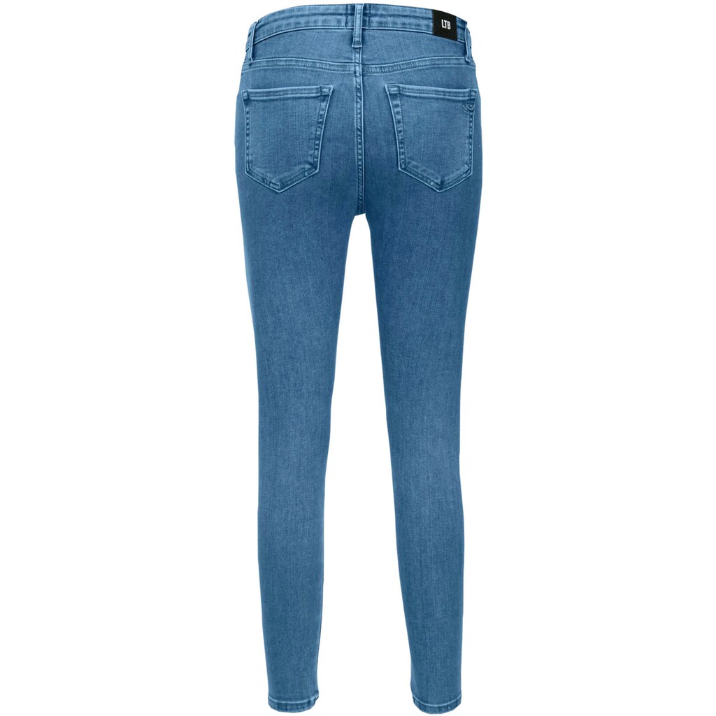 LTB Slim-fit-Jeans »Jalessa«, mit Badge am Hosenbund