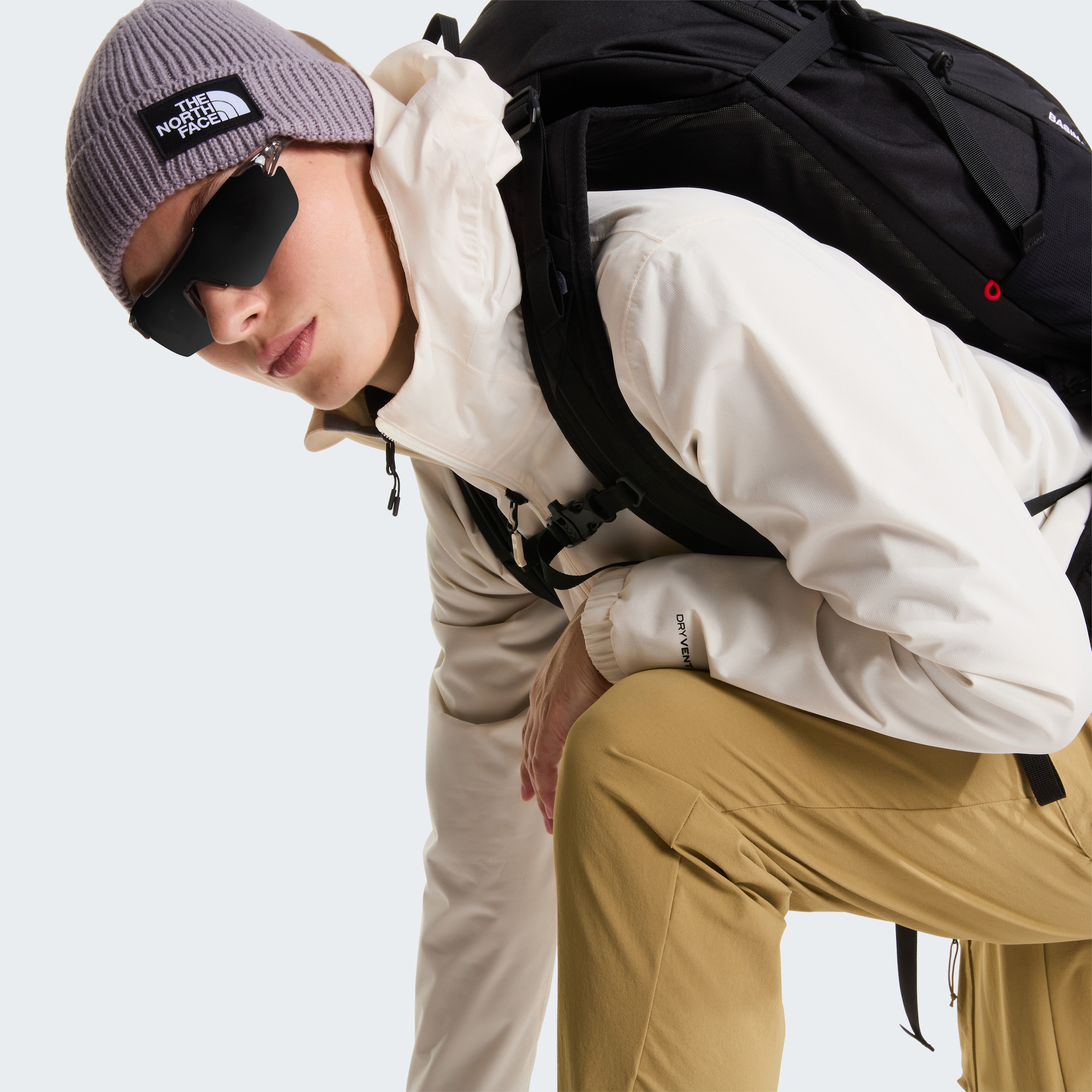 The North Face Funktionsjacke »W QUEST MONO JACKET« für vielseitige Outdoor-Aktivitäten, atmungsaktiv, leichtes Material