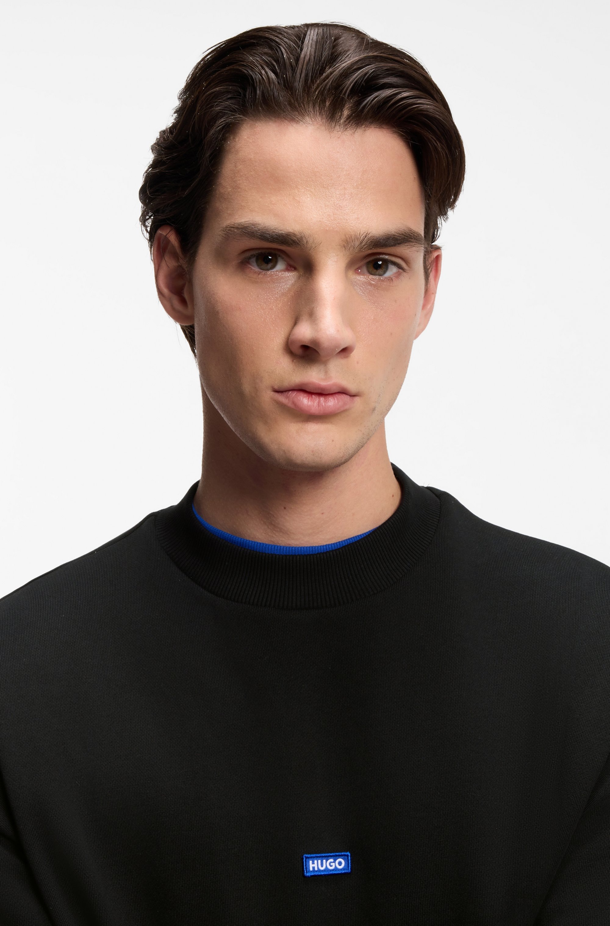 HUGO Blue Sweatshirt »Nedro«, Rundhalsausschnitt, Regular Fit,  Logo-Patch
