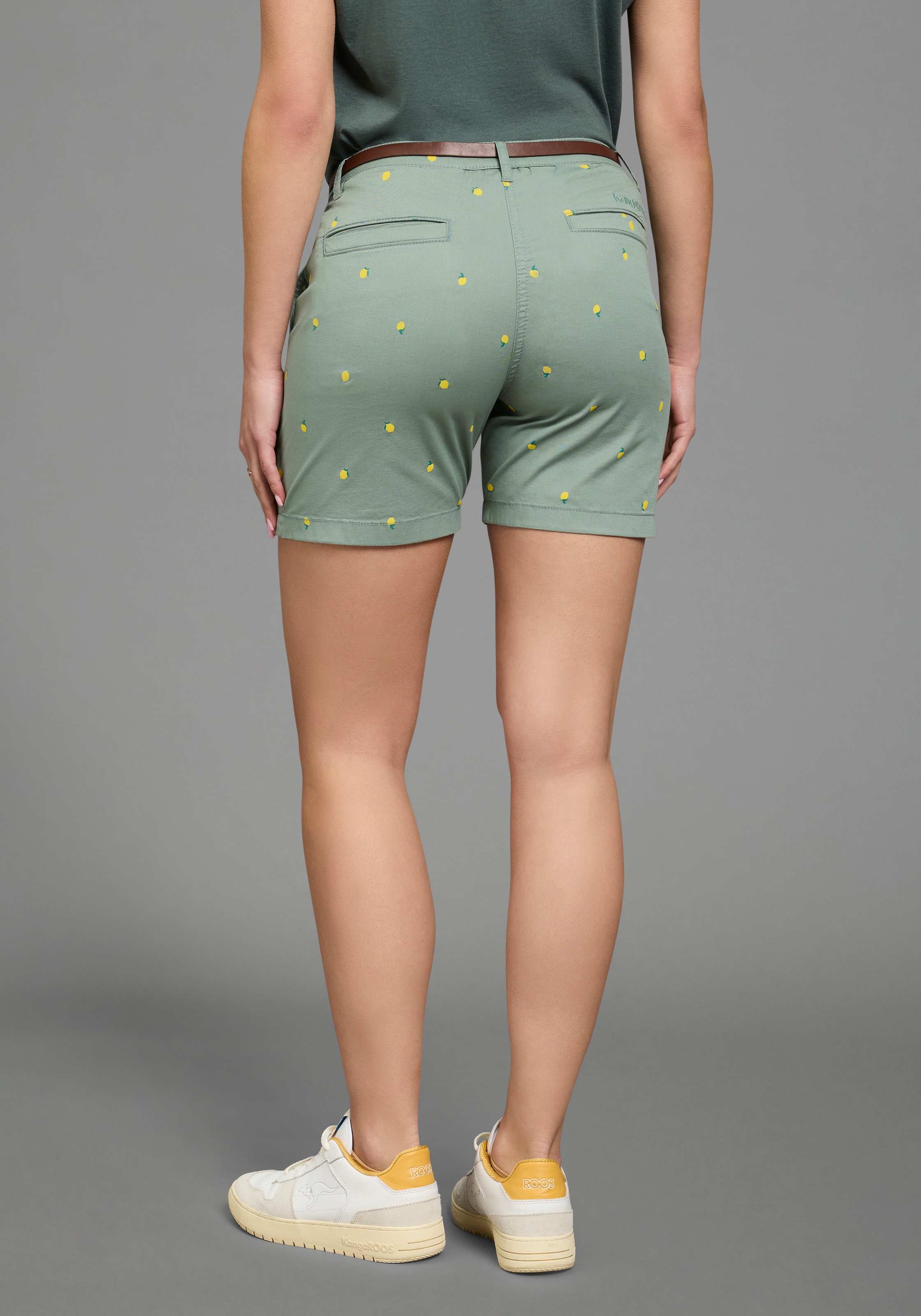 KangaROOS Chinoshorts  kurze Hose mit geradem Bein, aus Baumwolle und Elasthan