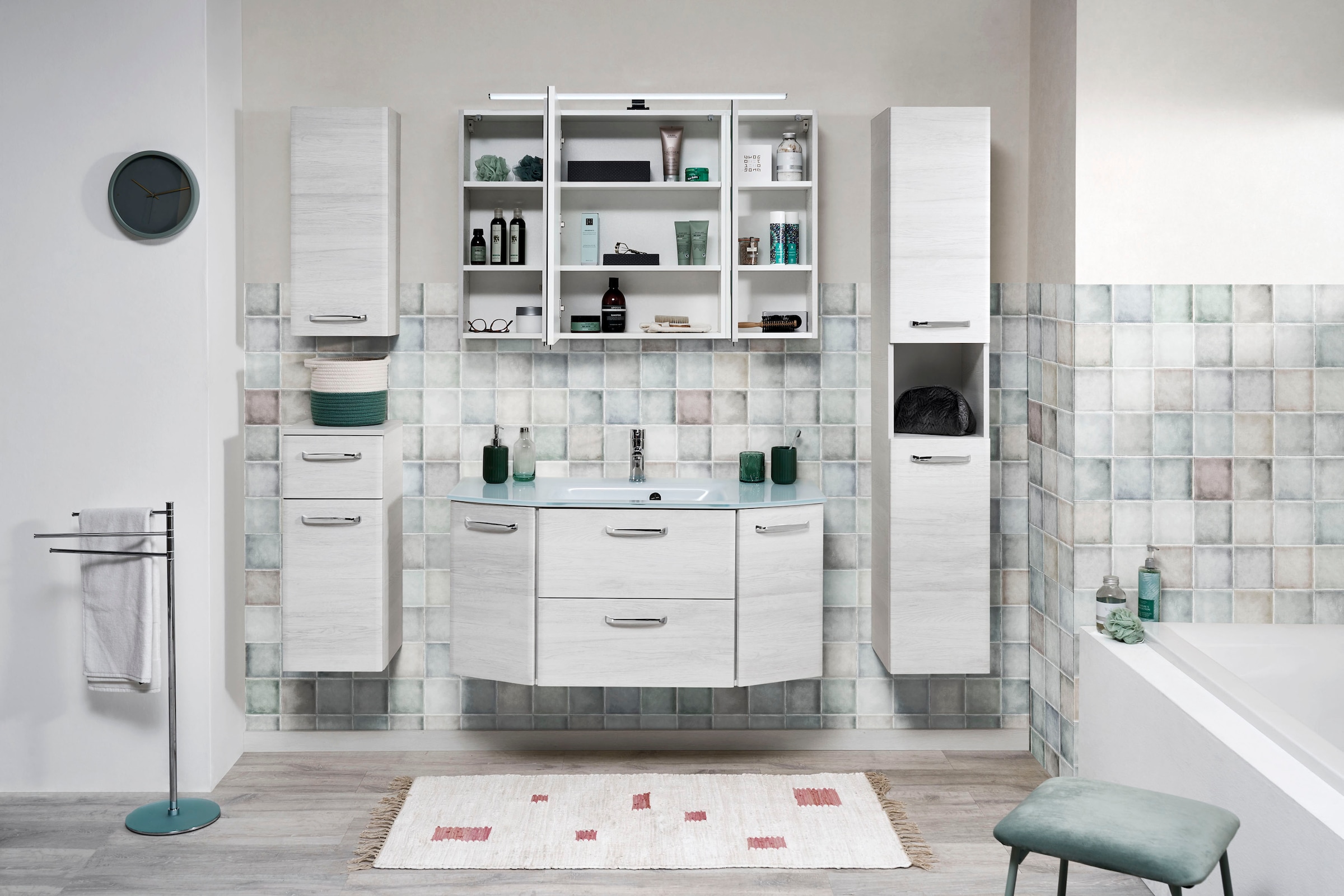 Saphir Unterschrank »Quickset Badschrank 30 cm breit, 1 Tür, 1 Schublade, 1 Einlegeboden«, Badezimmer-Unterschrank inkl. Türdämpfer, 1 Tür, Griffe in Chrom Glanz