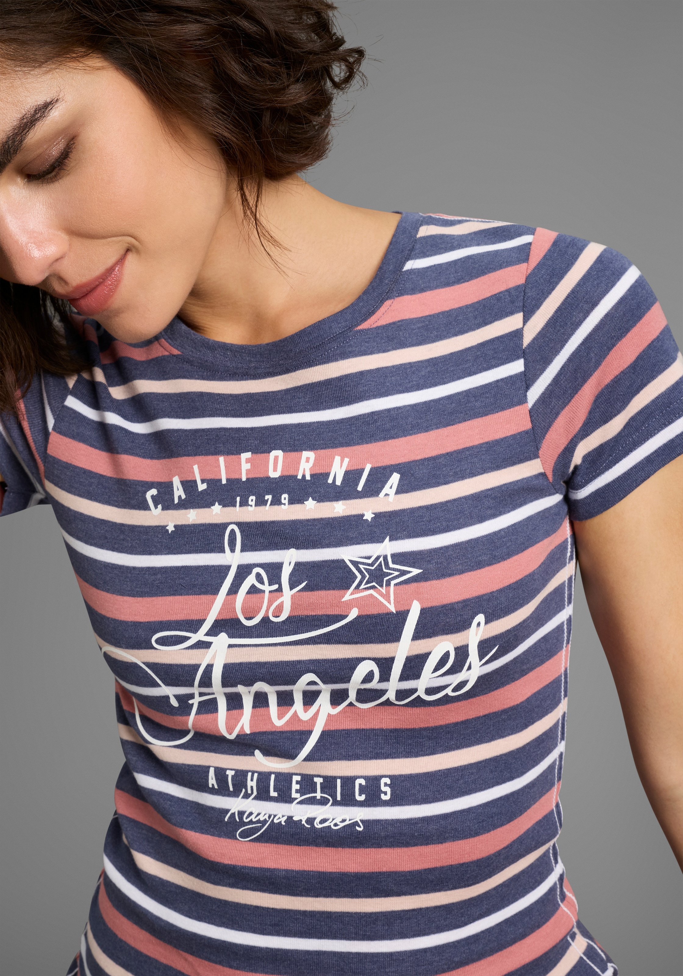 KangaROOS T-Shirt, kurzärmelig, sehr figurbetont, aus Baumwolle und Polyester