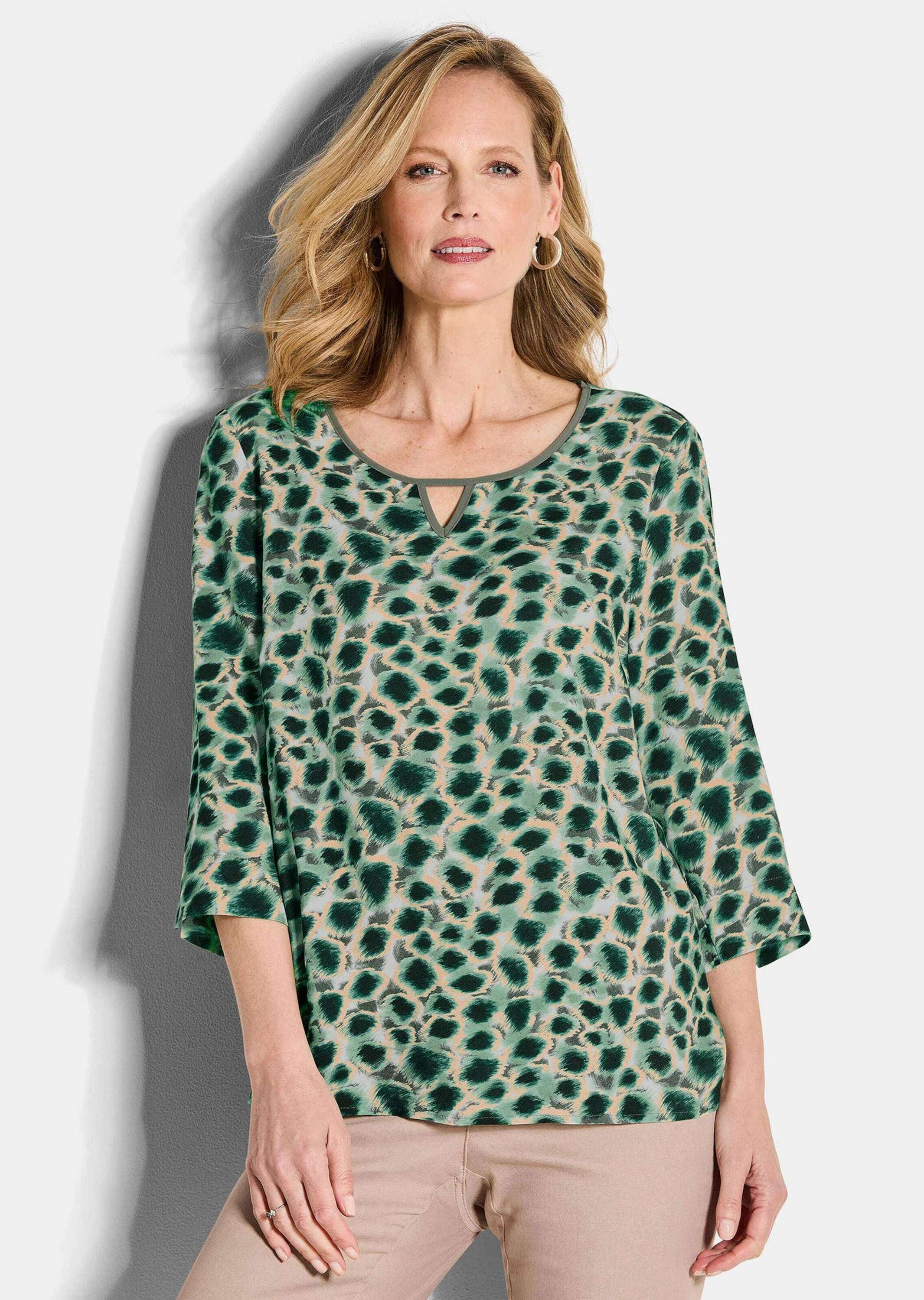 GOLDNER Schlupfbluse »Kurzgröße Elegante Viskosebluse mit Leo-Muster«