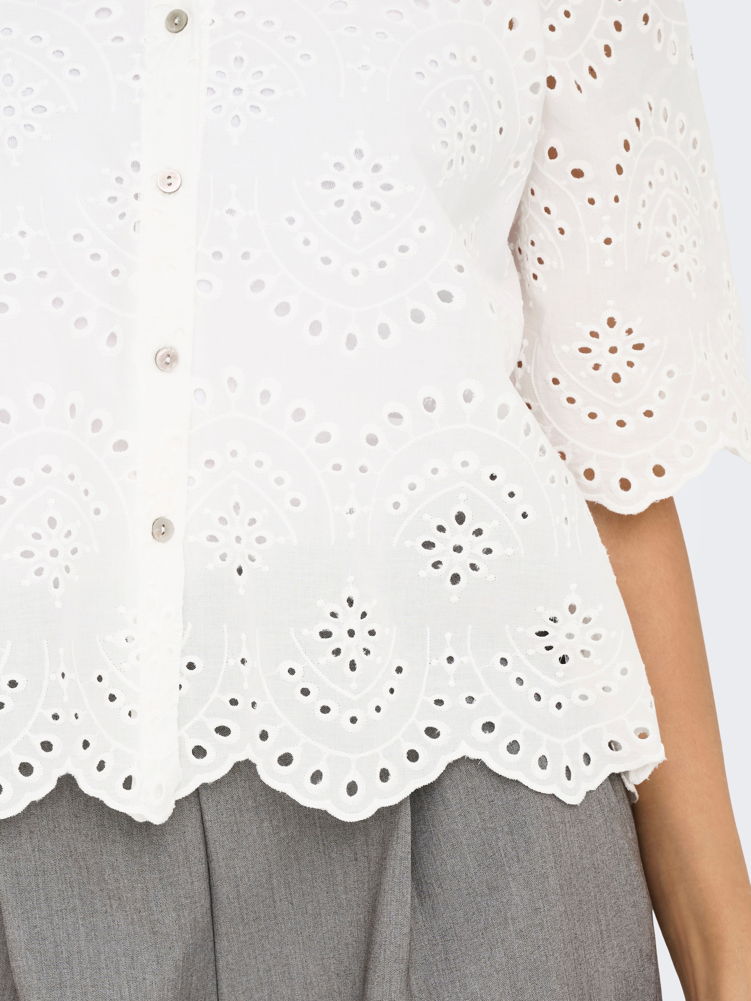 ONLY Spitzenbluse »ONLVALAIS S/S SHIRT WVN NOOS« Baumwolle, loose fit