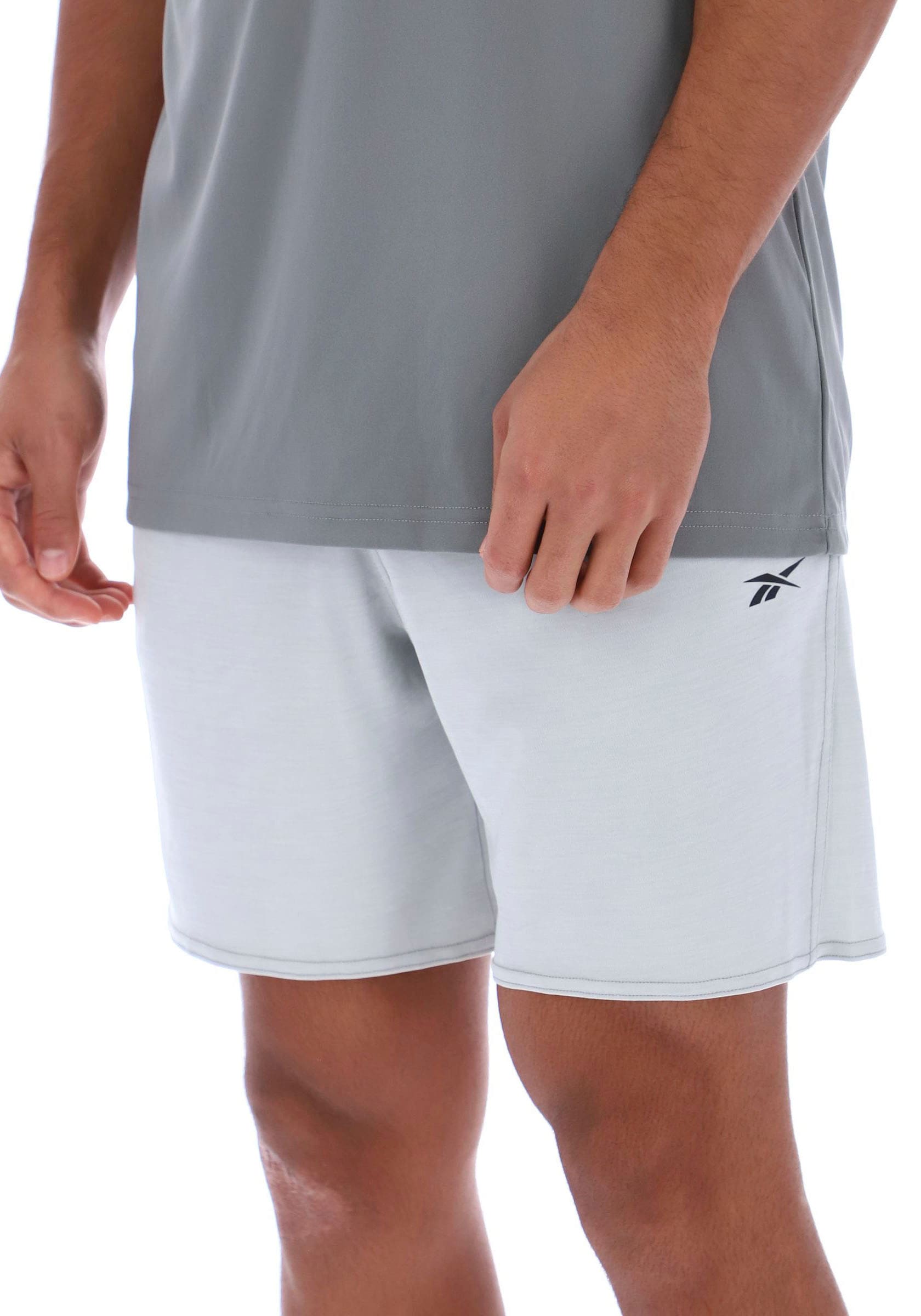 Reebok Trainingsshorts »ID TRAIN KNIT SHORT«  sportlicher Stil, für vielseitige sportliche Aktivitäten