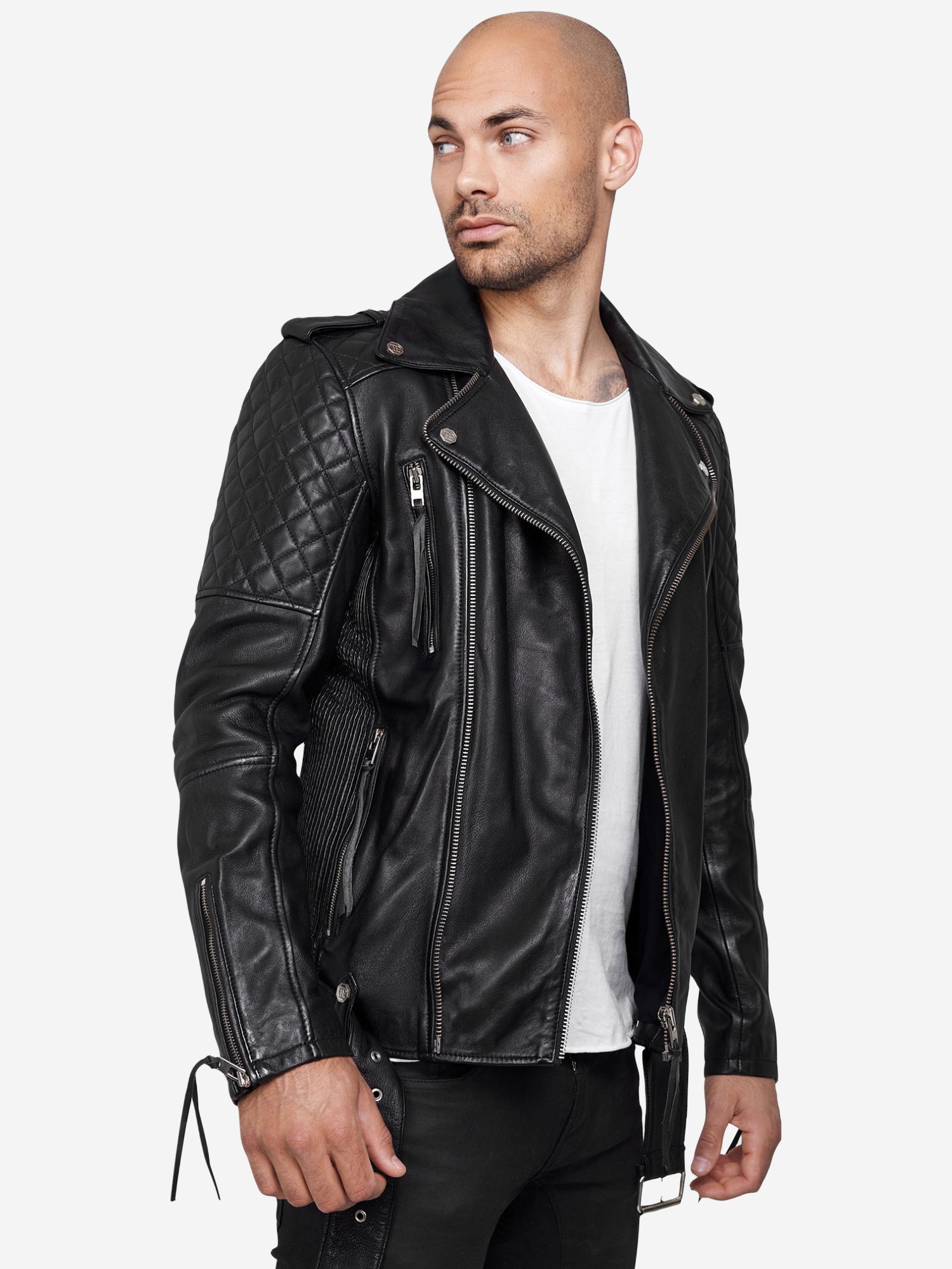 trueprodigy Lederjacke »Simba Abgesteppte Details an der Schulter und Logo Applikation« ohne Kapuze