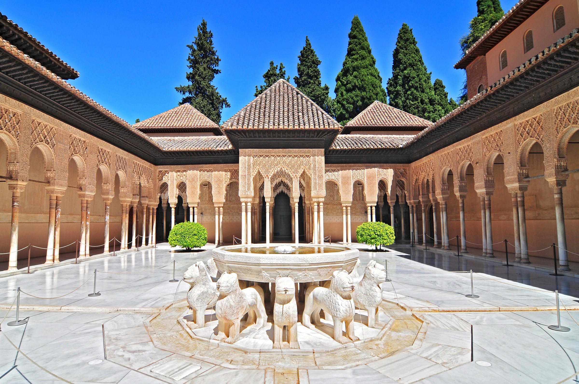 Fototapete »ARCHITEKTUR-PATIO DES LÖWES PALAST ALHAMBRA BOGEN HOF«