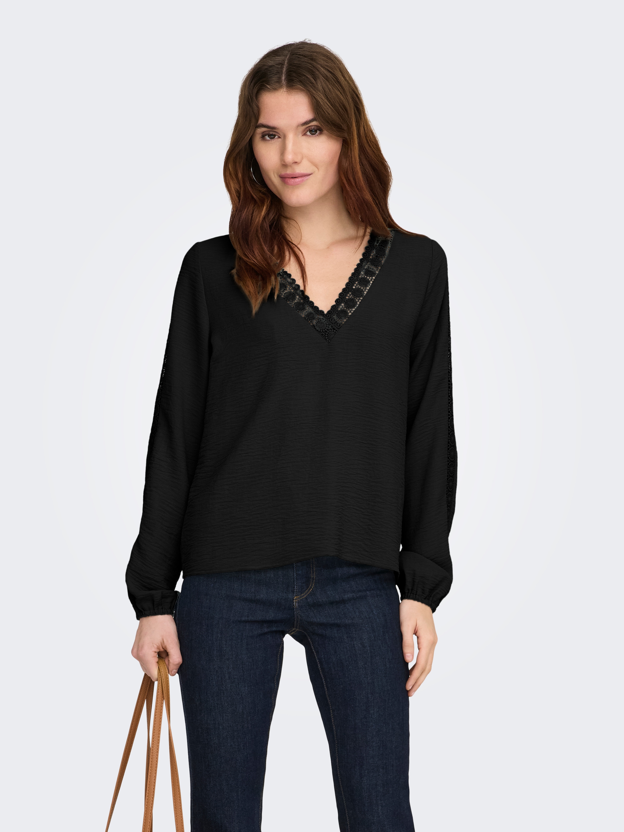 ONLY Langarmbluse »ONLGREGOR METTE LS LACE TOP WVN« Kunstfaser, regular fit, V-Ausschnitt, Regular Waist