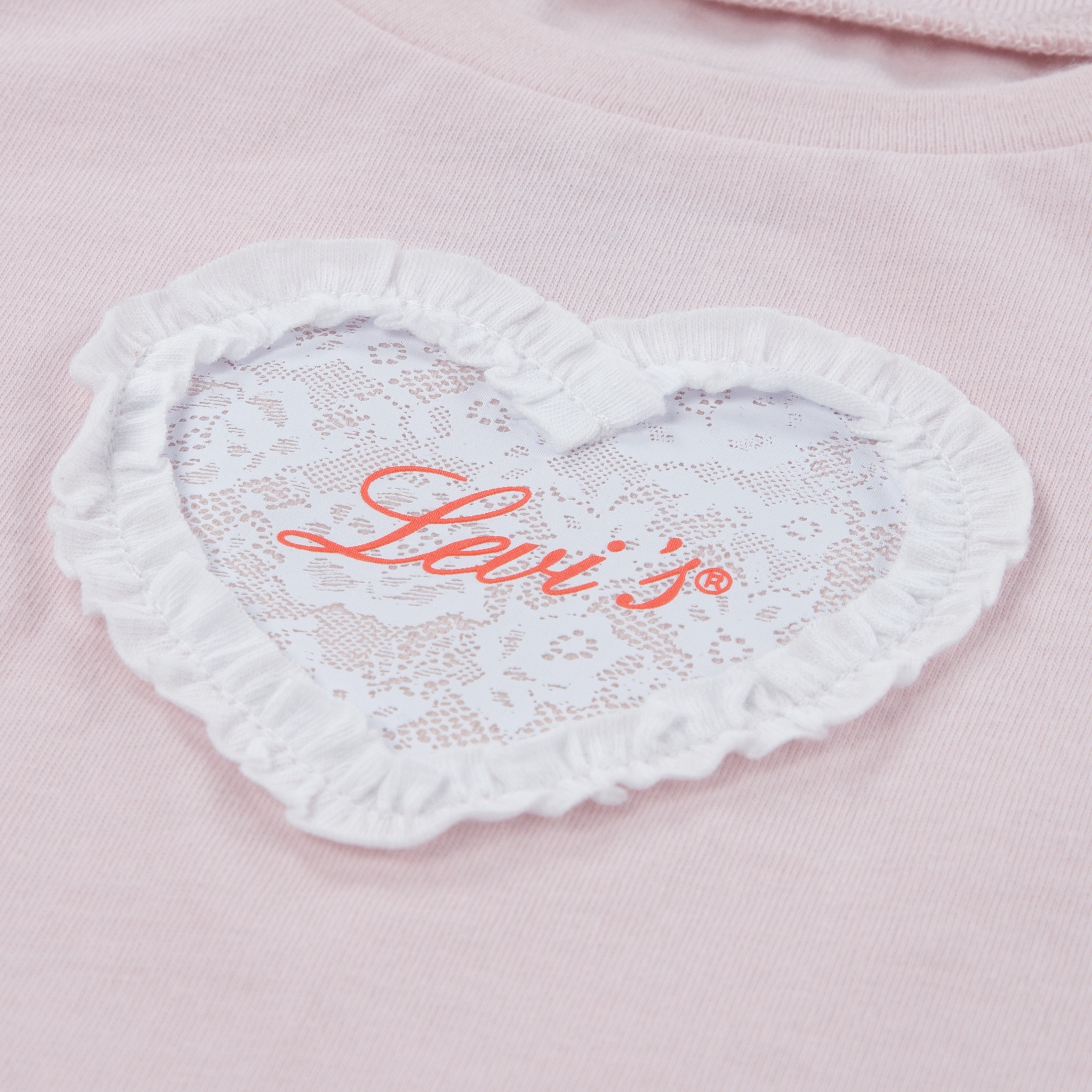 Levi's® Kids T-Shirt & Shorts »LVG BOW SLV TEE & BELTED SHORT SET« Set, 2 mit Herzapplikation, for Girls