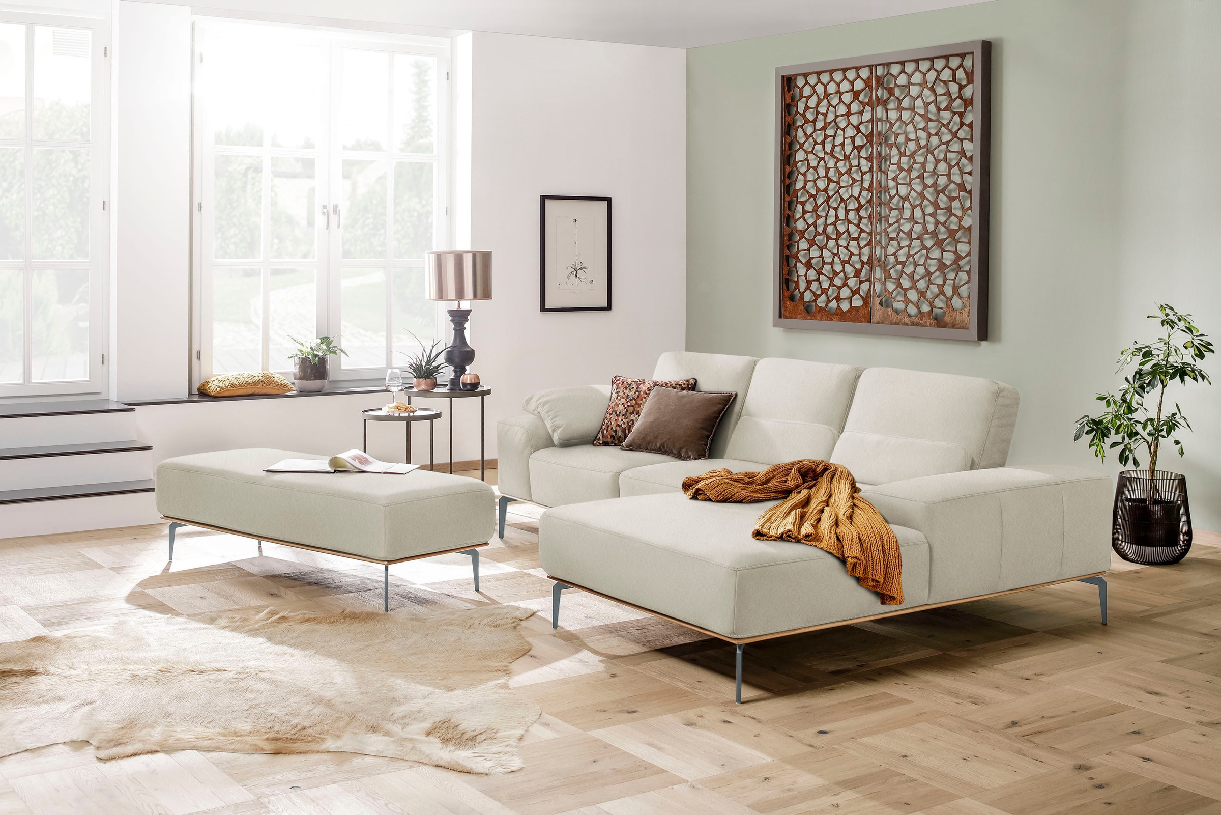 W.SCHILLIG Ecksofa »run, Designsofa mit tollem Sitzkomfort, bequem, L-Form«, mit elegantem Holzsockel, Füße in Silber matt, Breite 279 cm