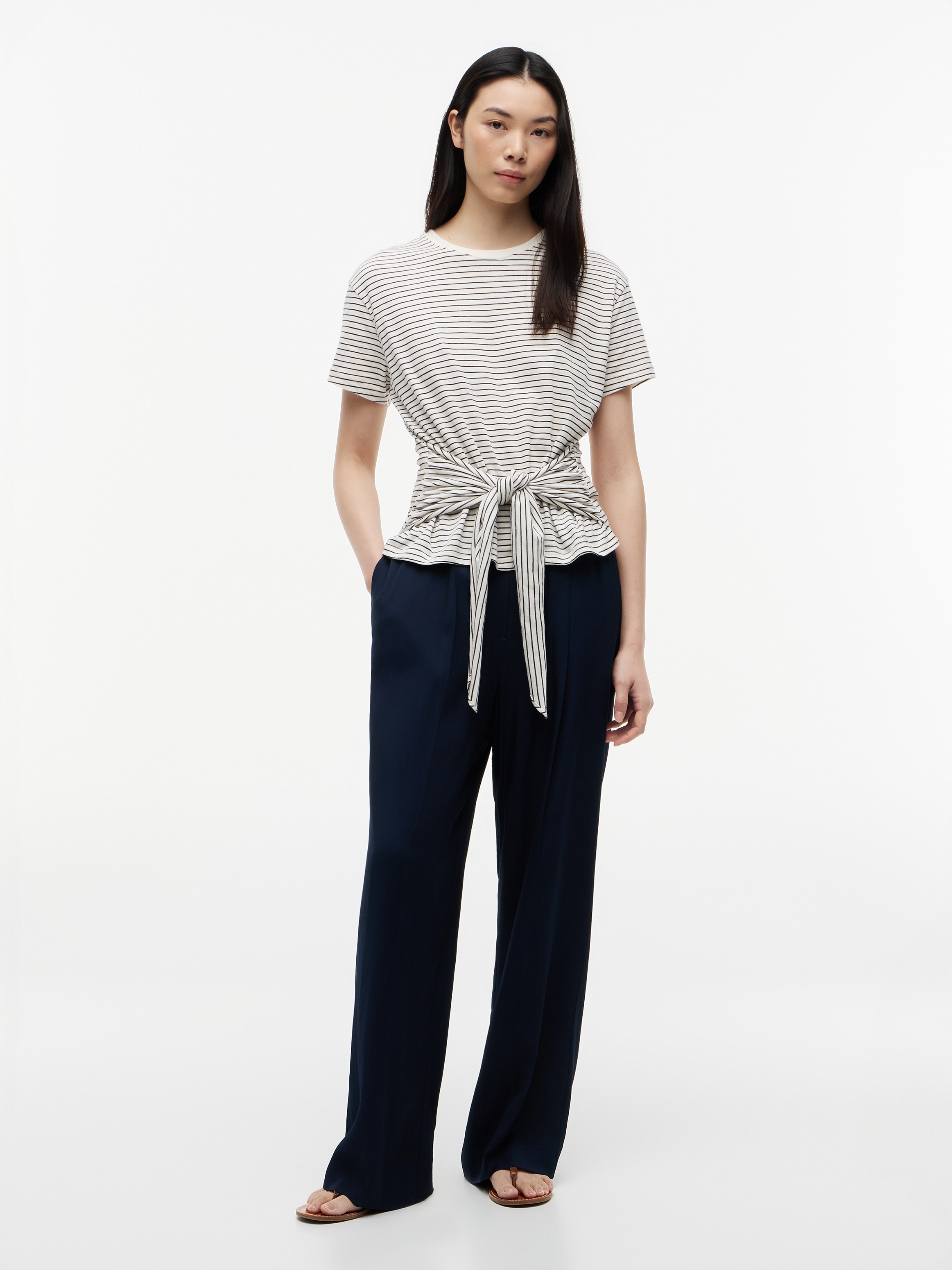 Tommy Hilfiger Kurzarmshirt »CO SLUB KNOT SS TEE« mit Bindegürtel in der Taille