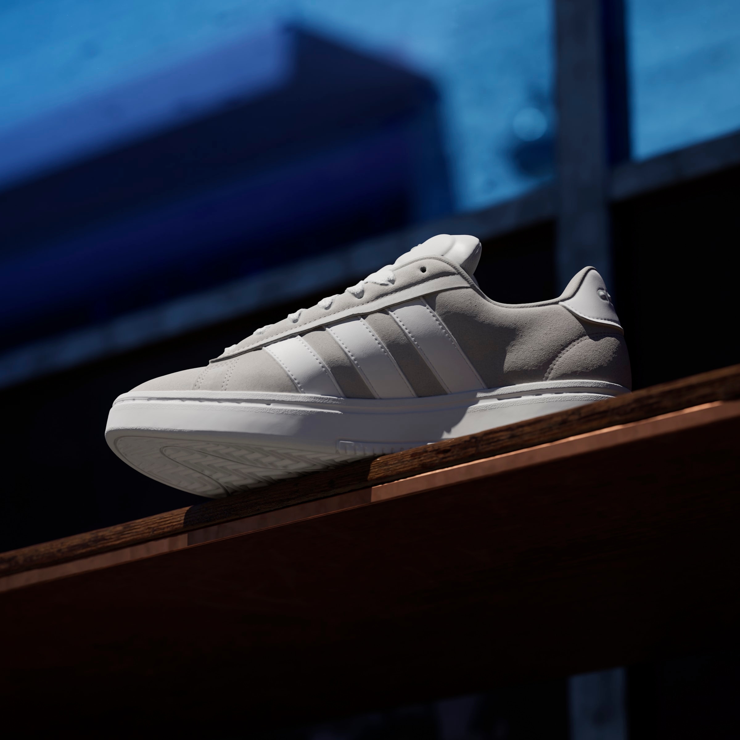 adidas Sportswear Sneaker »GRAND COURT ALPHA«  Design inspiriert vom adidas Campus 00