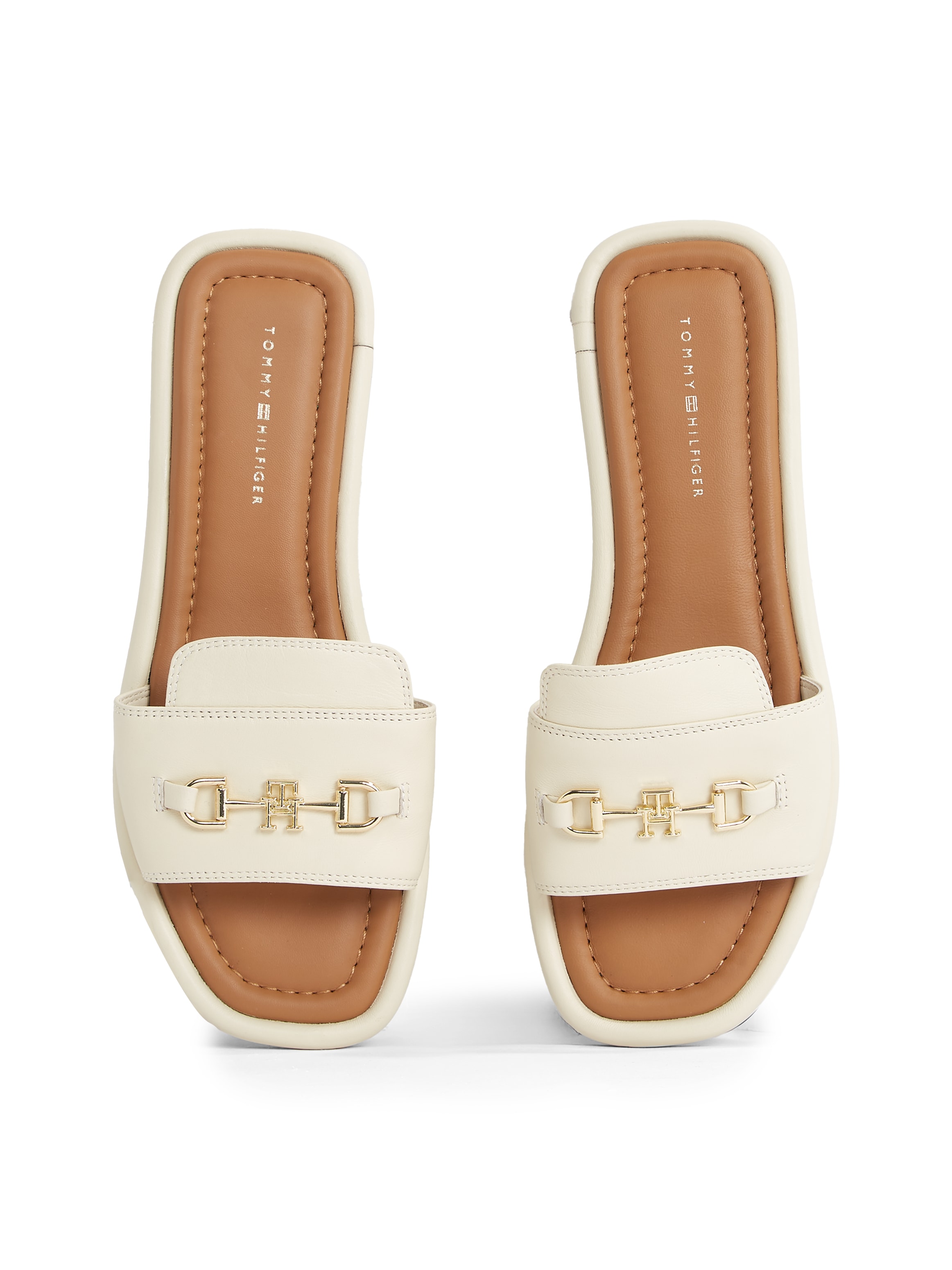 Tommy Hilfiger Pantolette »LEATHER HORSEBIT MULE«, Flats, Sommerschuh, Bequemschuh mit goldfarbener Zierspange