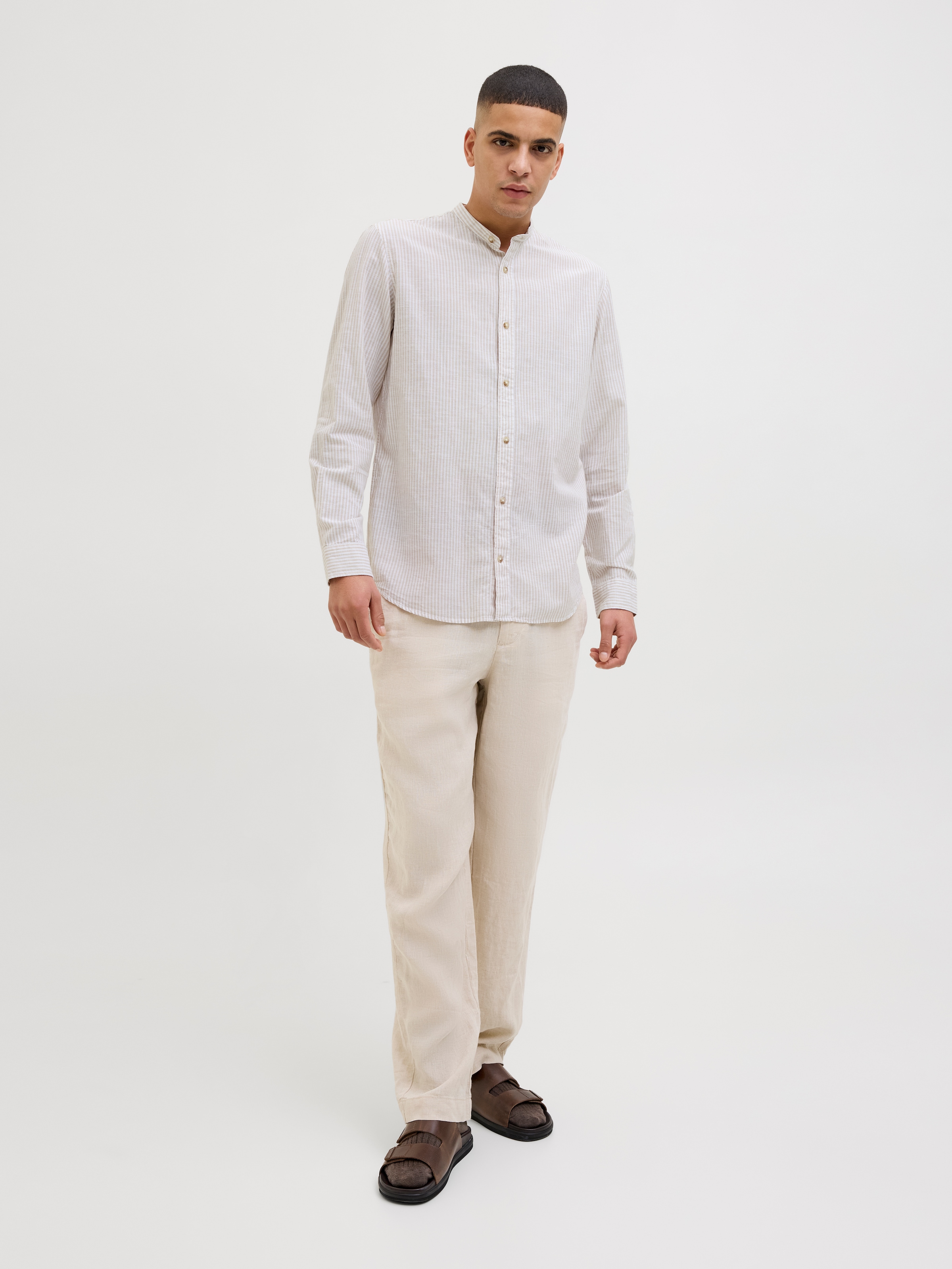 Jack & Jones Langarmhemd »JJESUMMER BAND SHIRT LS SN«, mit Bandkragen