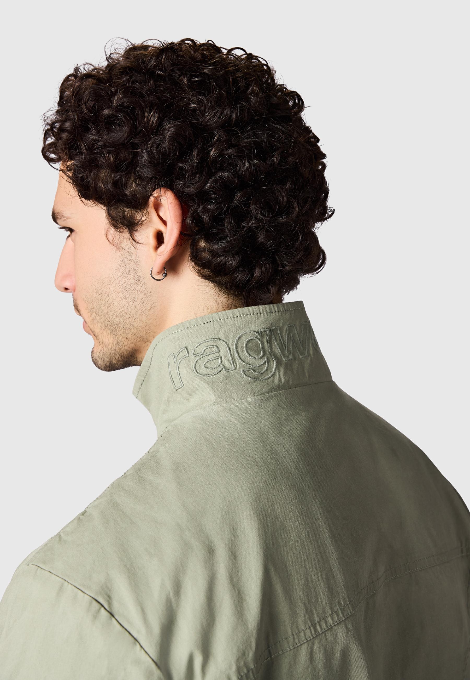 Ragwear Anorak »Anorak Murpho Vintage« ohne Kapuze Geradlinige Übergangsjacke mit Brusttaschen