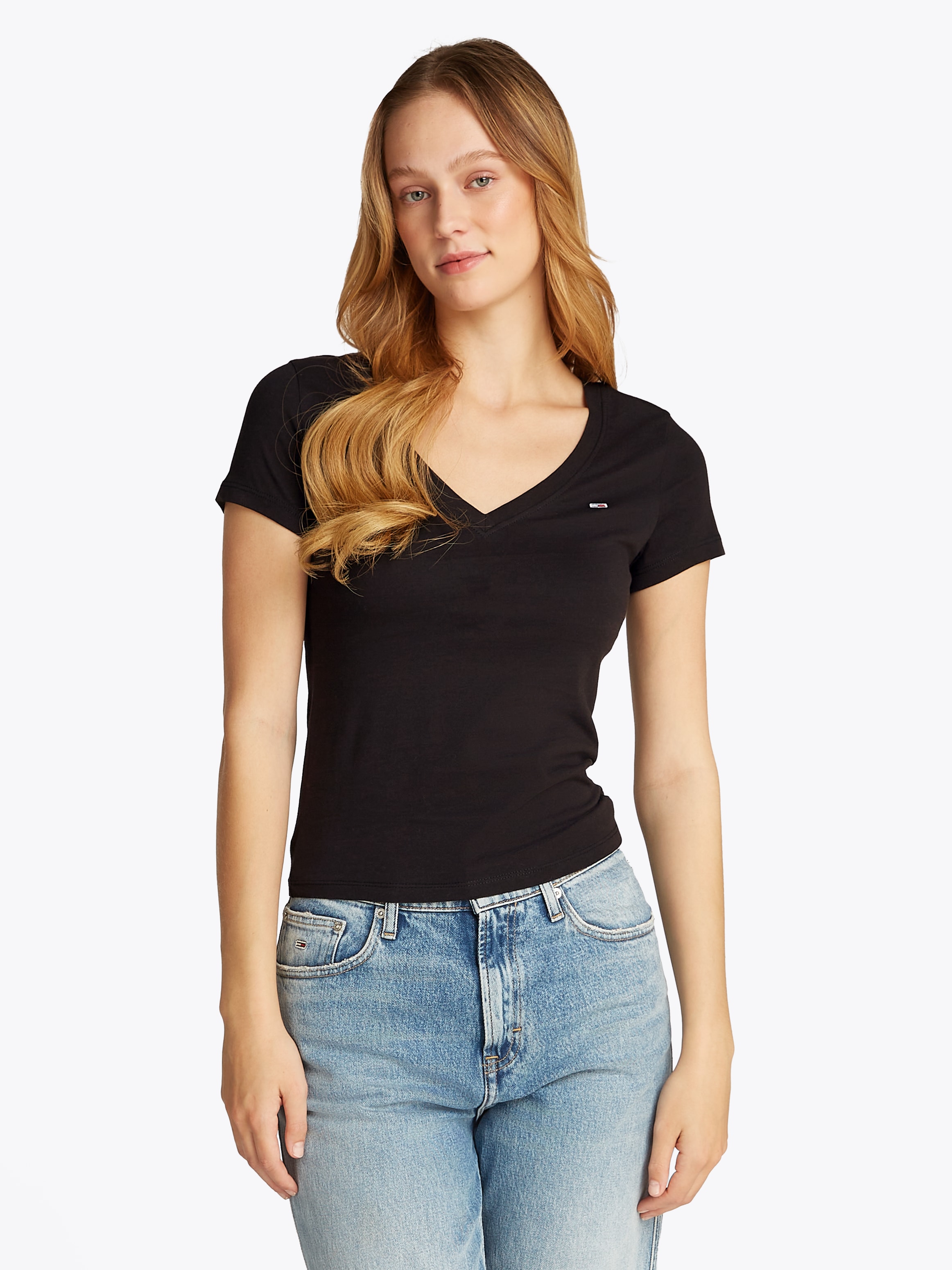 Tommy Jeans T-Shirt »TJW SLIM V-NECK TEE«, mit Logo-Stickerei