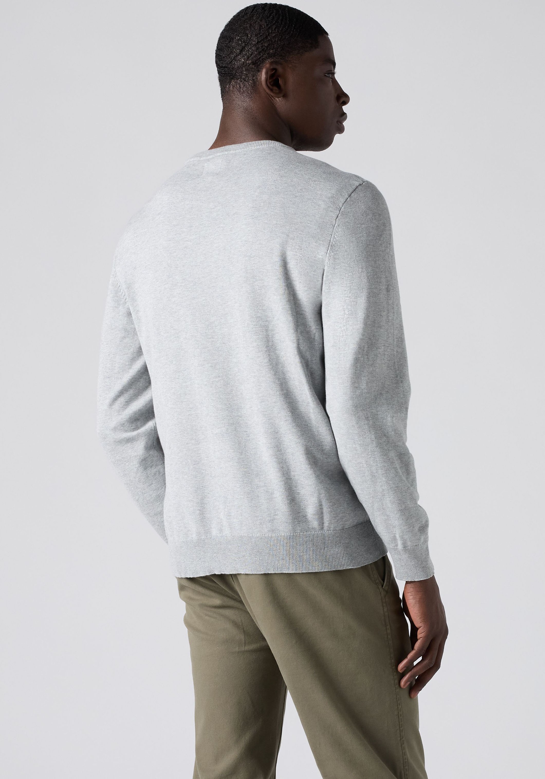 Levi's® Rundhalspullover »LIGHTWEIGHT HM SWEATER« Feingerippte Abschlüsse