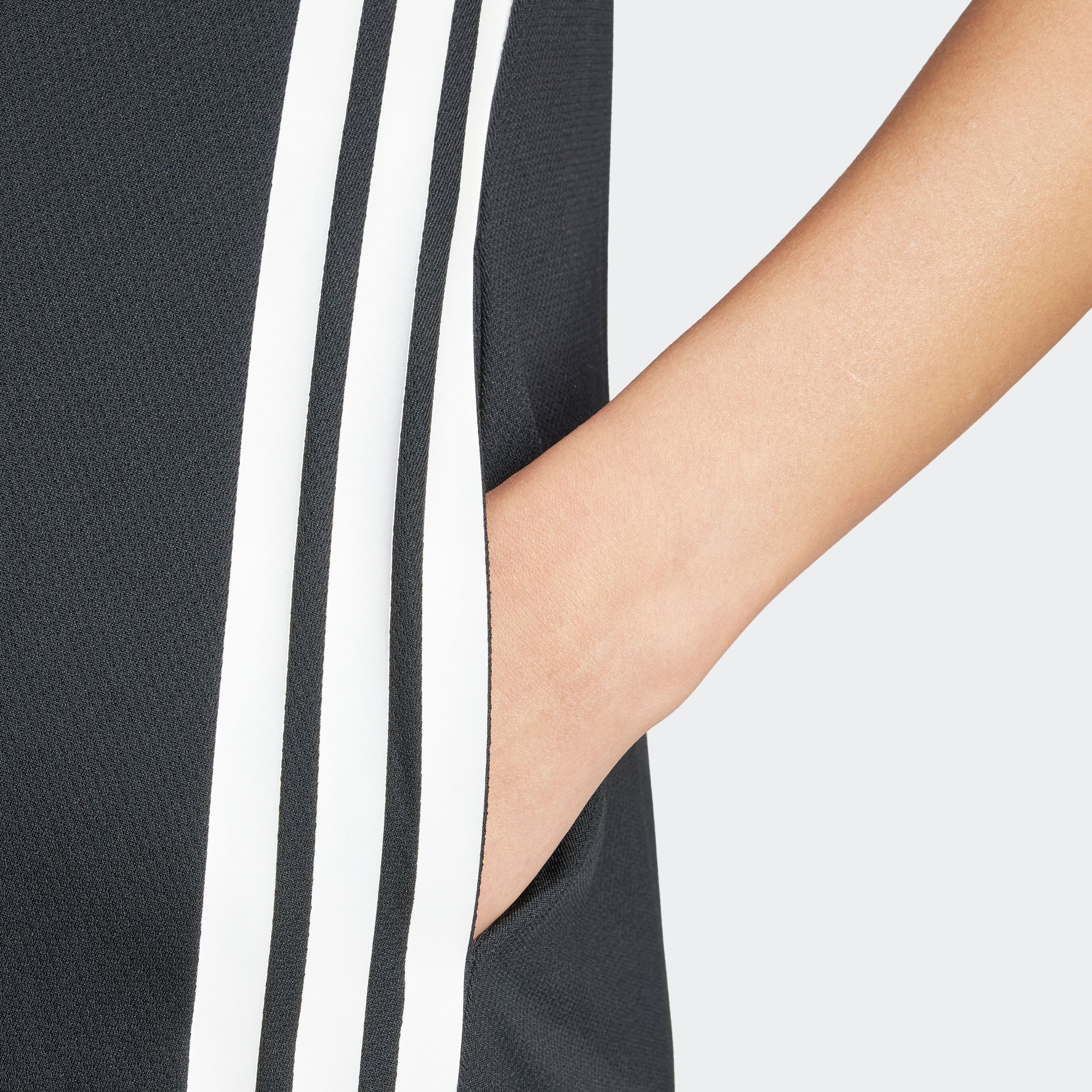 adidas Sportswear Shirtkleid »W TIRO Q2 DRE«, (1 tlg.)