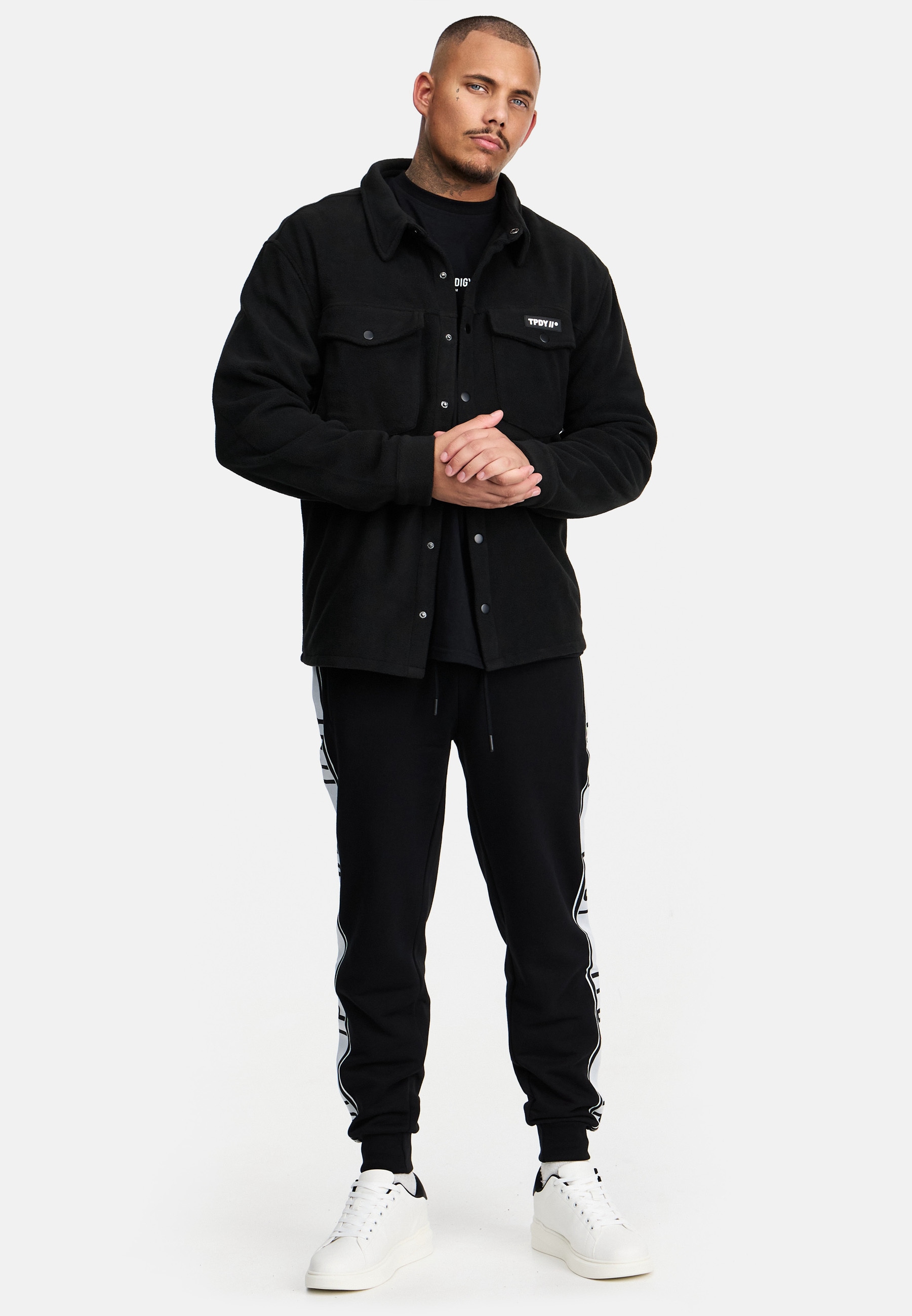 trueprodigy Outdoorhemd »Bill Knopfleiste Brusttaschen Logo Applikation«
