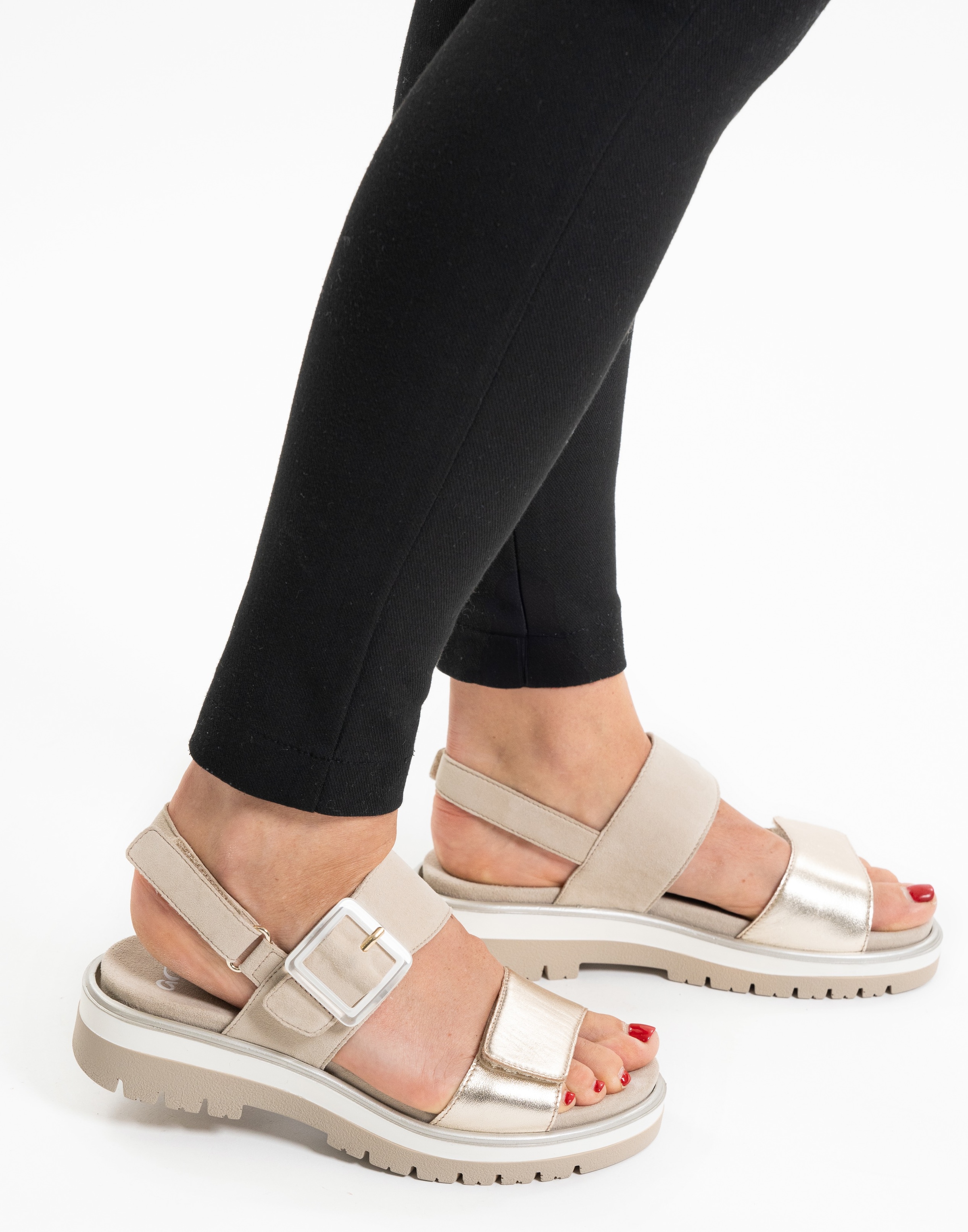 Ara Plateausandaletten »MALAGA«, Plateausandale, Klettschuh in Bequemweite G (= weit)