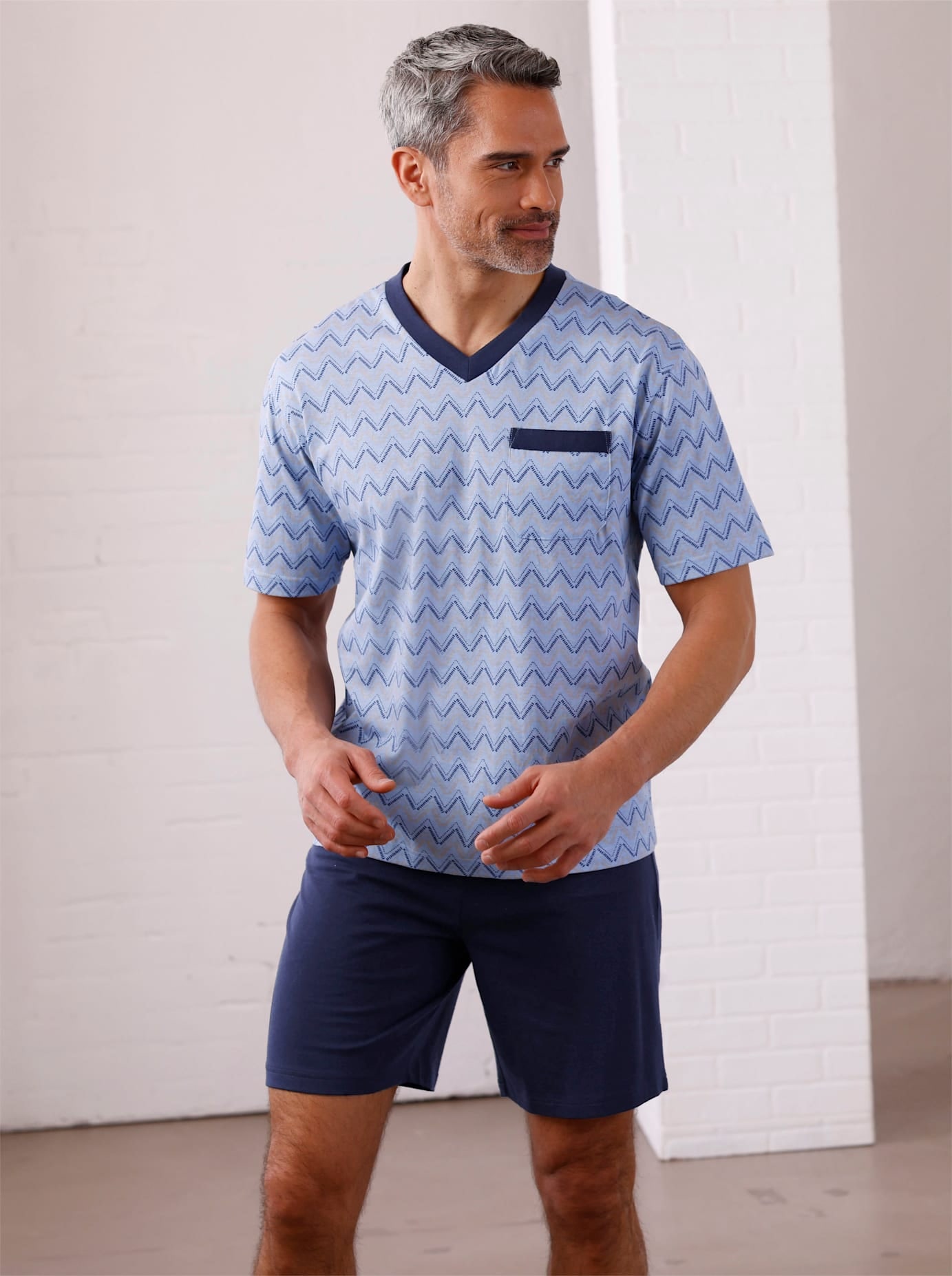 DamenShorty in blau, Größe 48/50