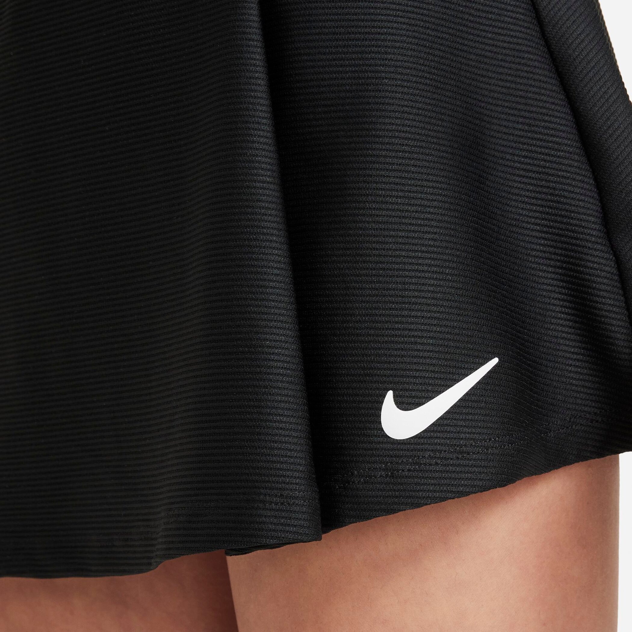 Nike Tennisrock »G NKCT DF VCTRY FLOUNCY SKRT« mit integrierten Innenshorts, schweißableitend, schnell trocknend