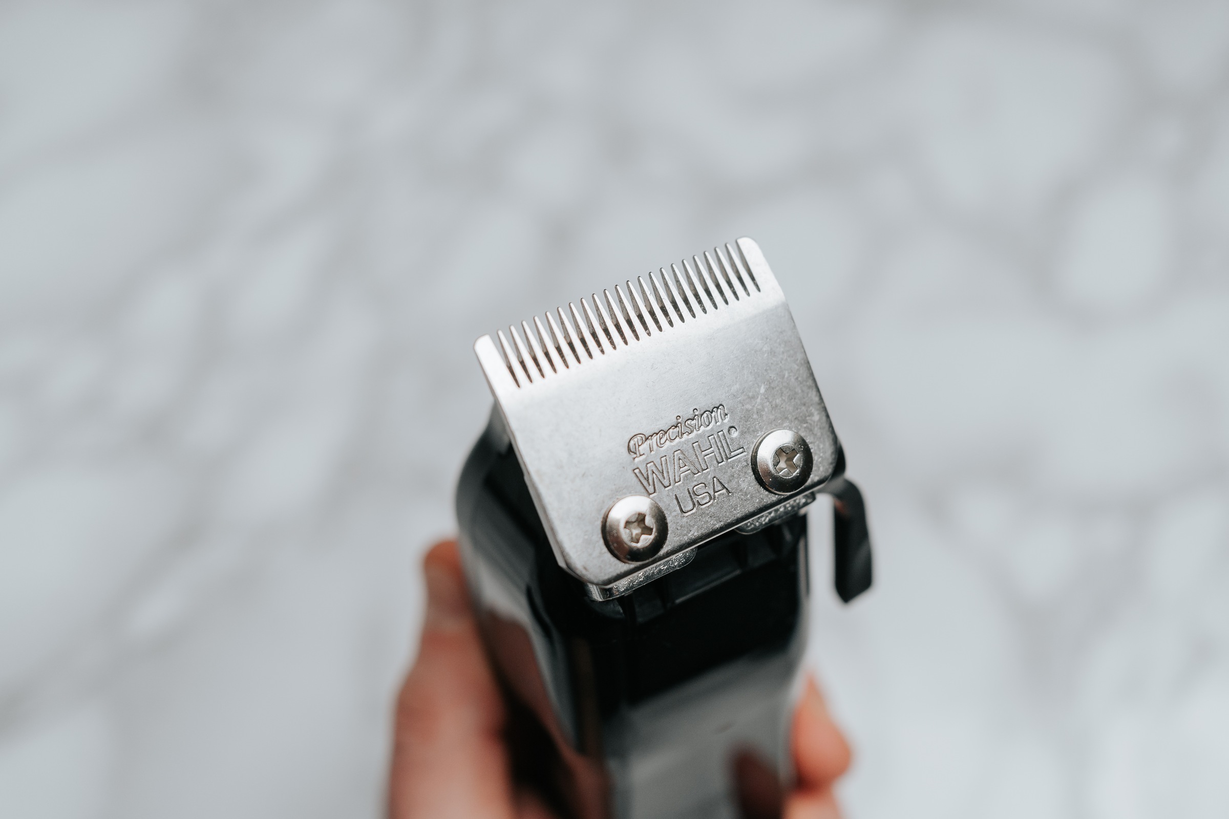 Wahl Haarschneider »Elite Pro Cordless«, 10 Aufsätze, Hochleistungs Akku- und Netzbetrieb Haarschneider, Premium Zuberhörset
