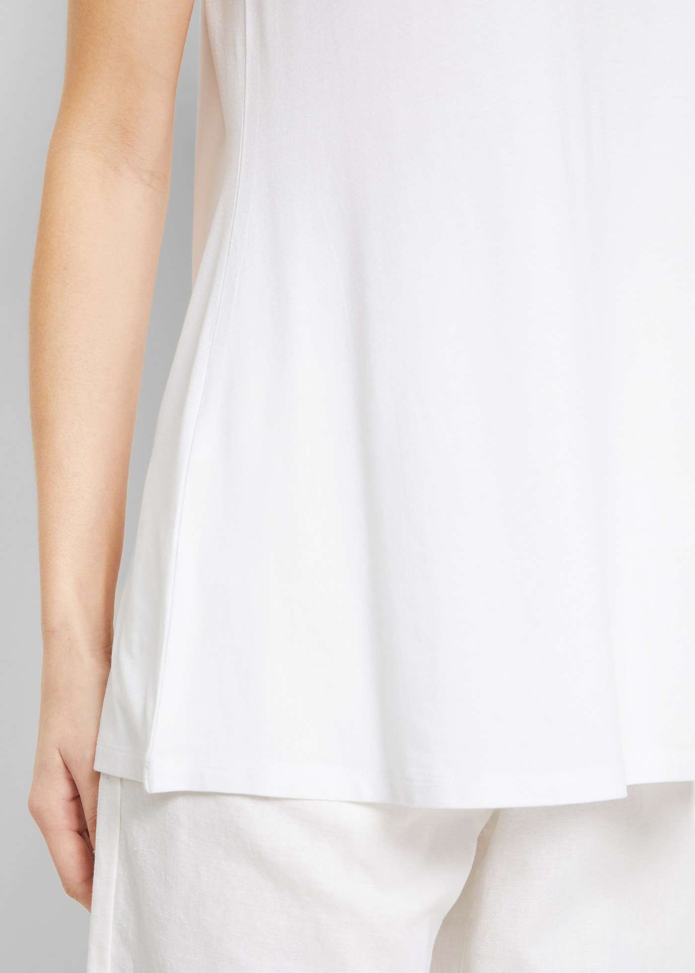 bonprix Shirttop Packung, 2 tlg. A-Linie, ärmellos, casual Stil, aus Viskose und Elasthan