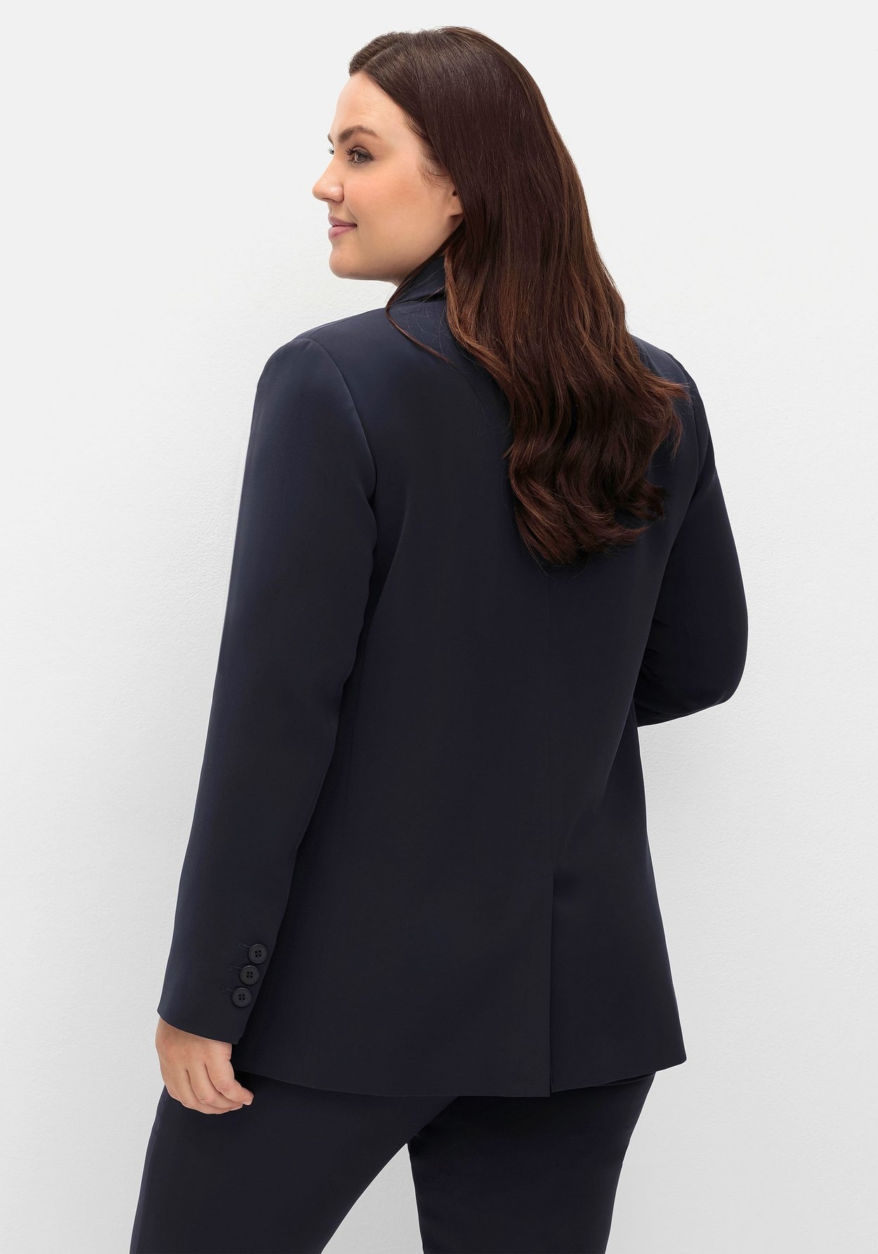 Sheego Longblazer »Langer, taillierter Blazer in taillierter Form, mit Schlitz hinten«