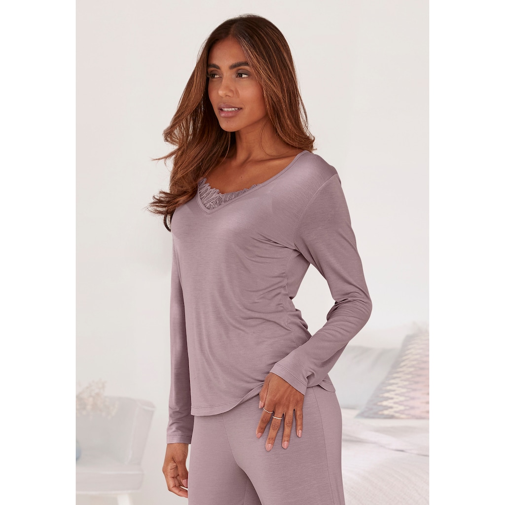 LASCANA Pyjamaoberteil, mit Spitzendetails