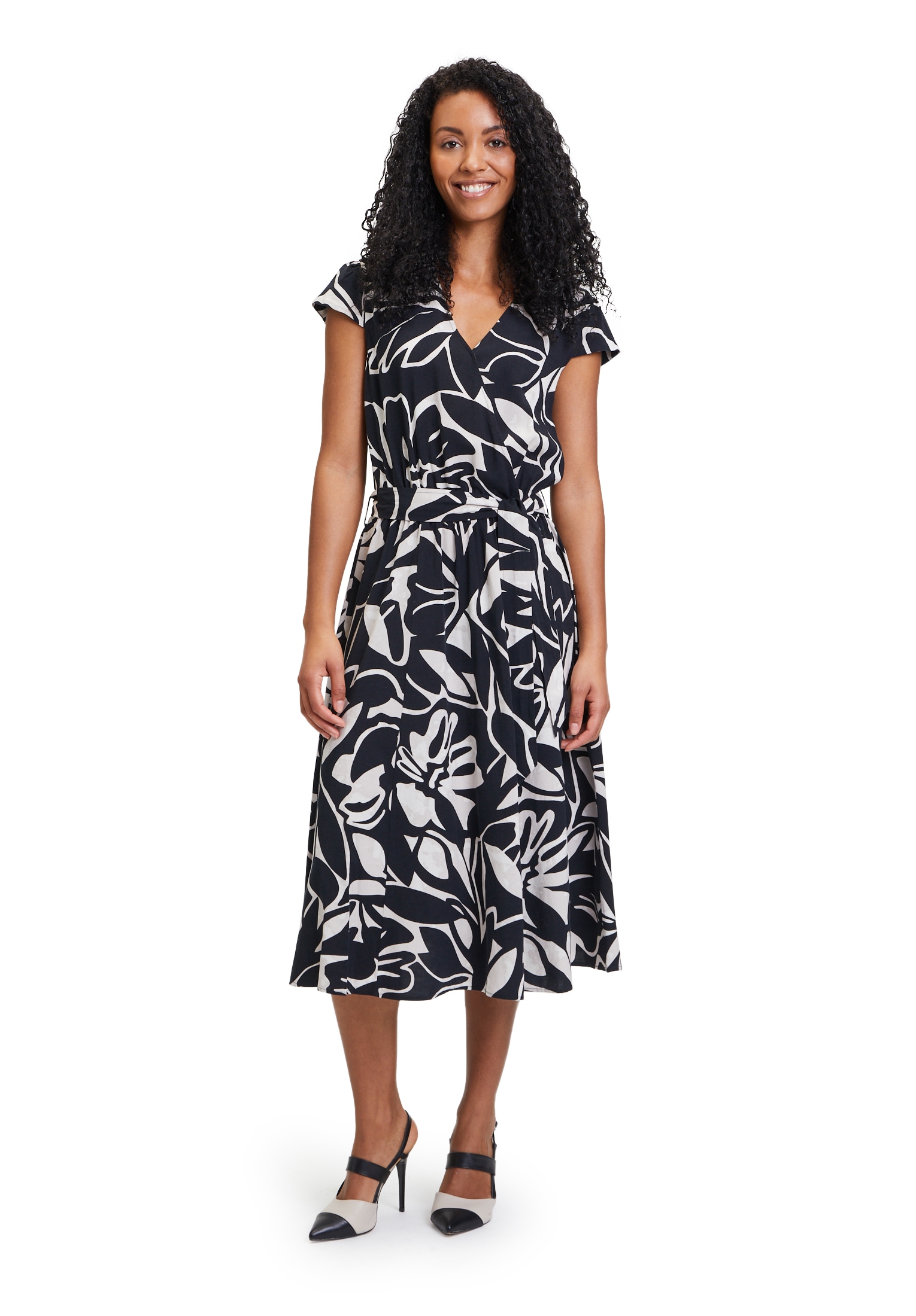 Betty&Co Midikleid »Midikleid kurzarm«