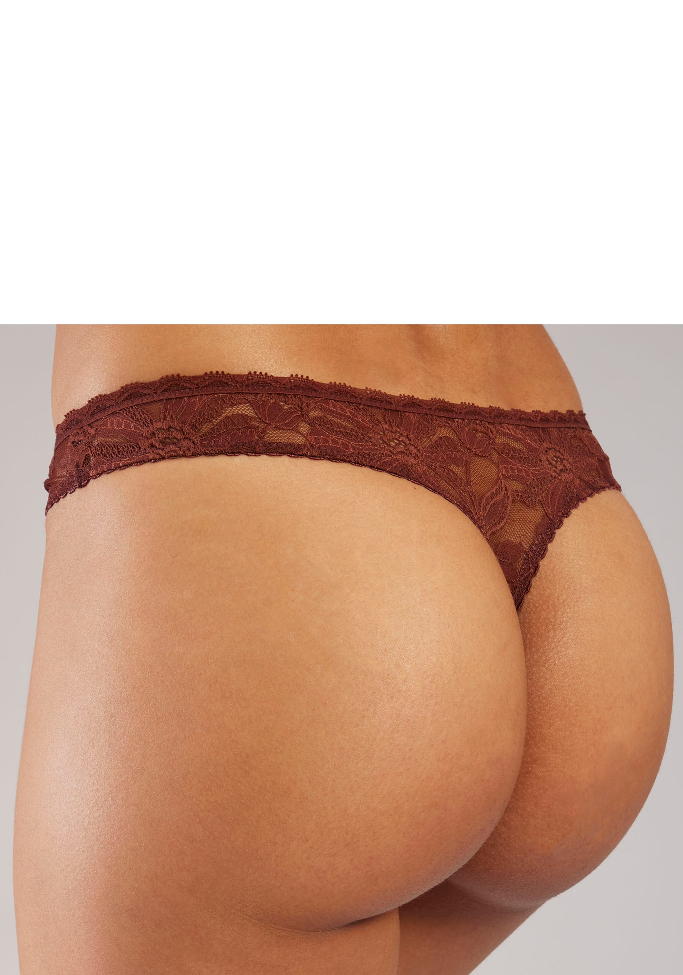 LASCANA String, aus seidigem Material und edler Jacquardspitze