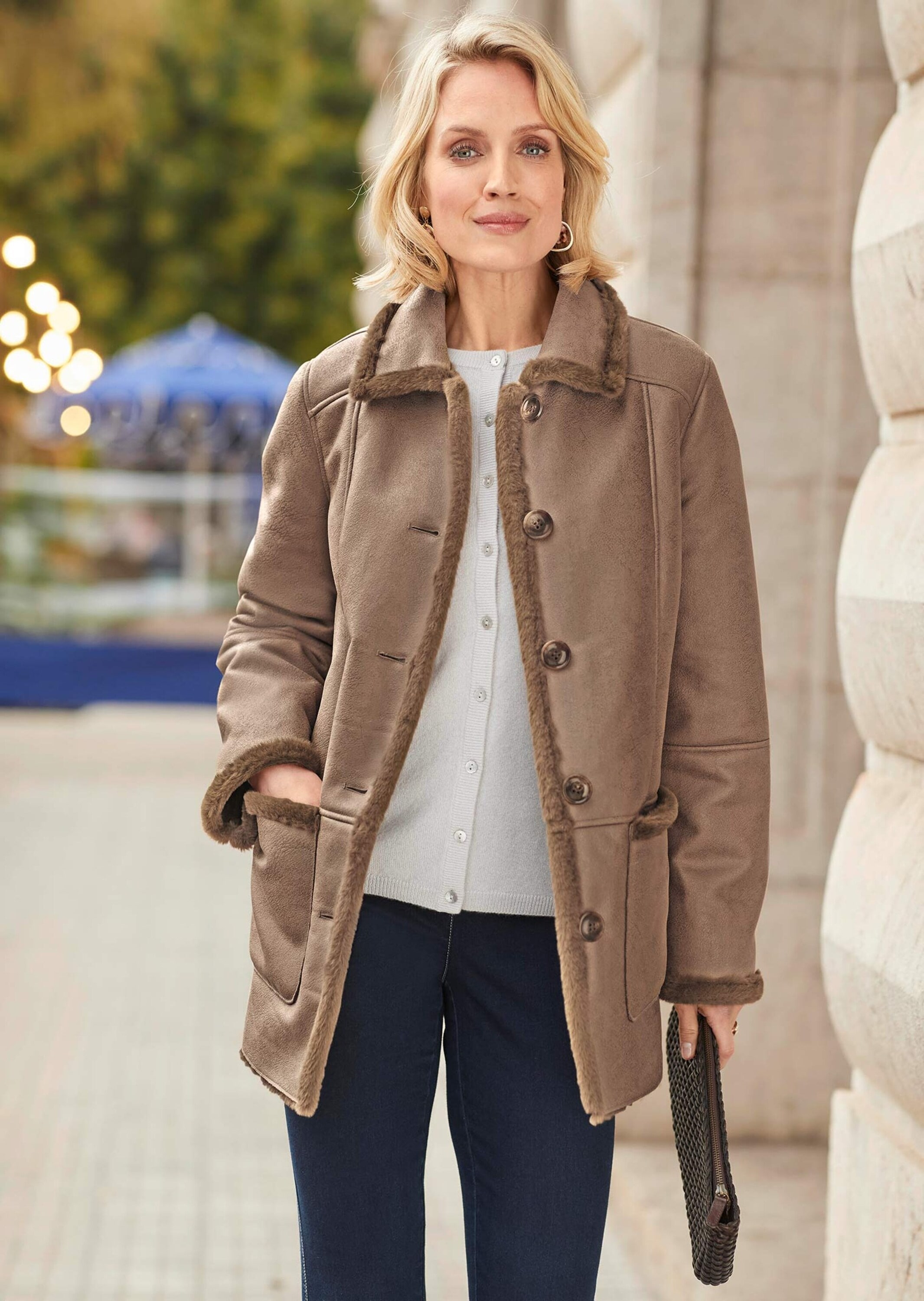 GOLDNER Kurzjacke »Kurzgröße Kuschelige Longjacke in Lederoptik« Schöne Lederoptik