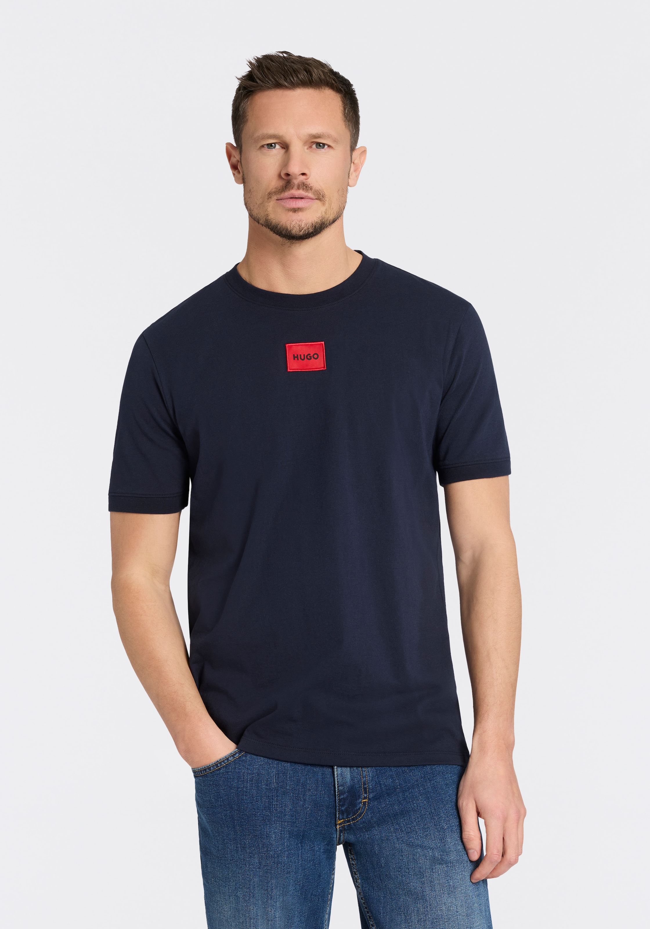 HUGO T-Shirt »Diragolino« Rundhalsausschnitt, Regular Fit, Logo-Label