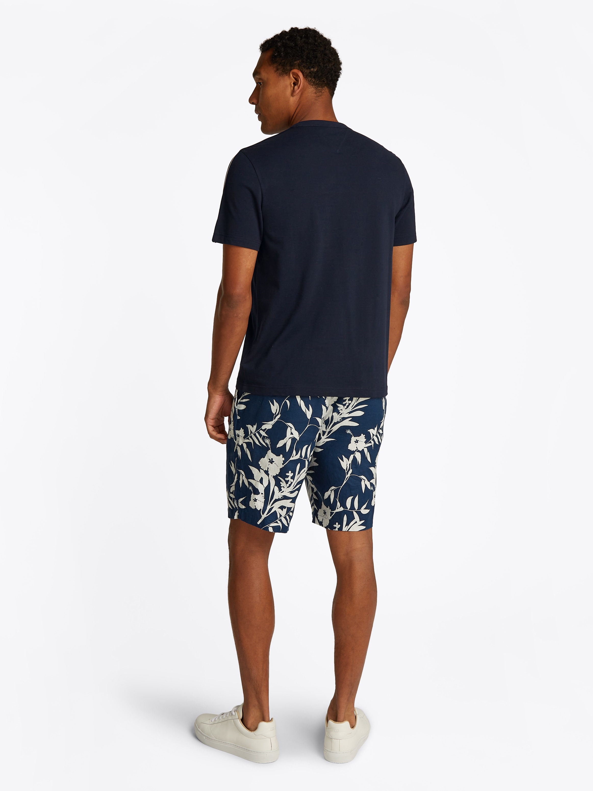 Tommy Hilfiger Kurzarmshirt »GLOBAL STRIPE TAPE TEE«, Mit Rundhalsausschnitt